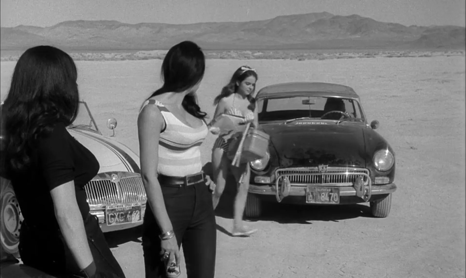 Faster, Pussycat! Kill! Kill! scene still 1