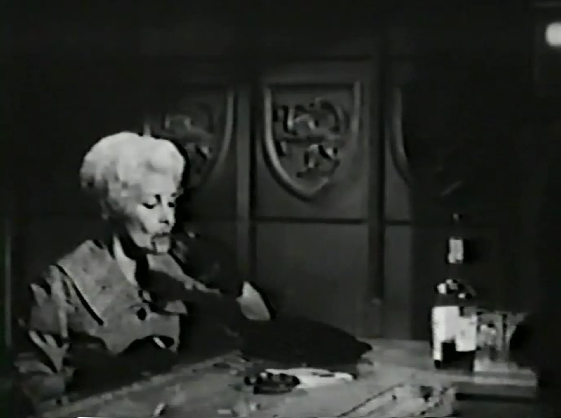 The Right Hand of the Devil scene still 3