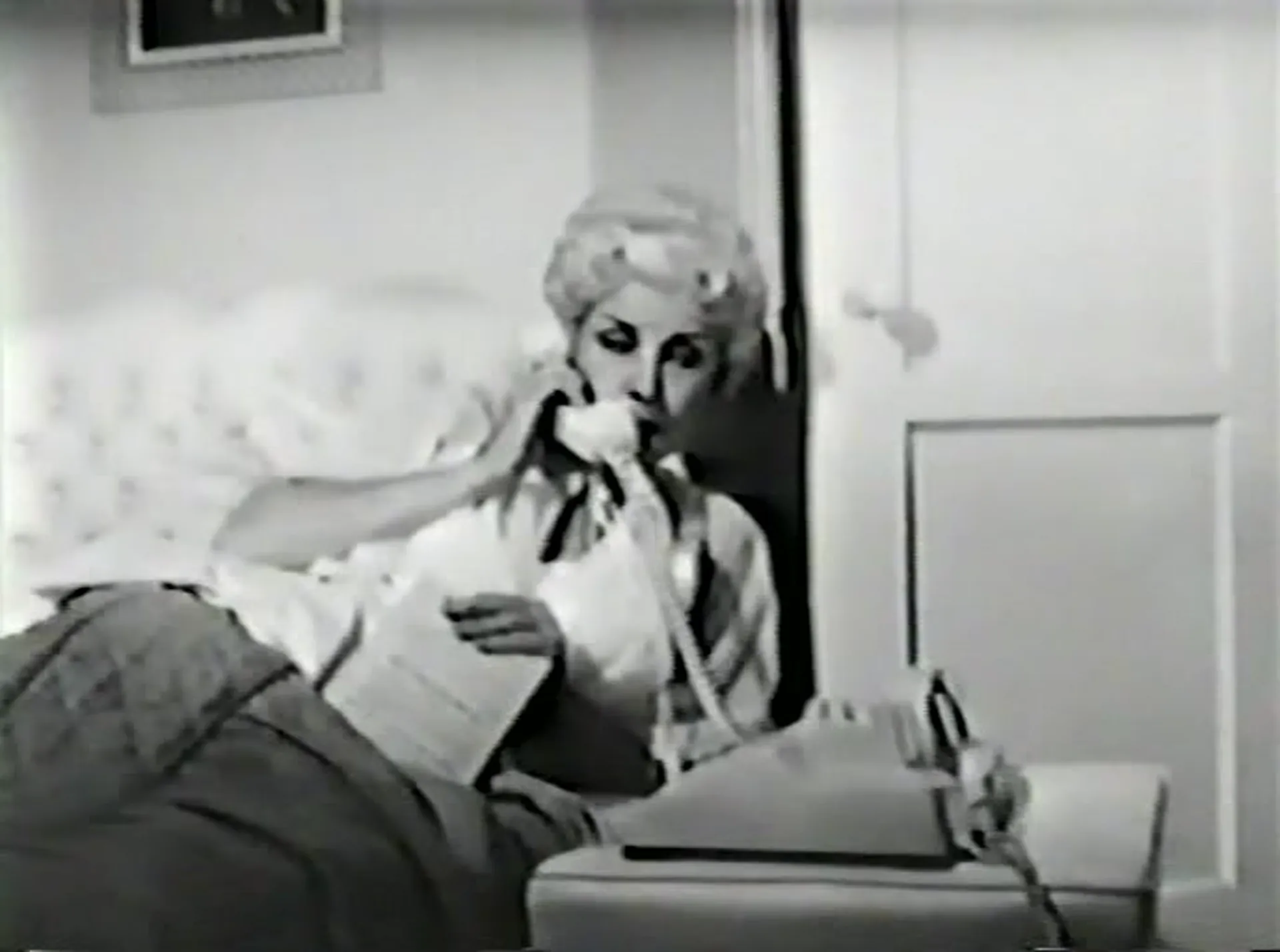 The Right Hand of the Devil scene still 4
