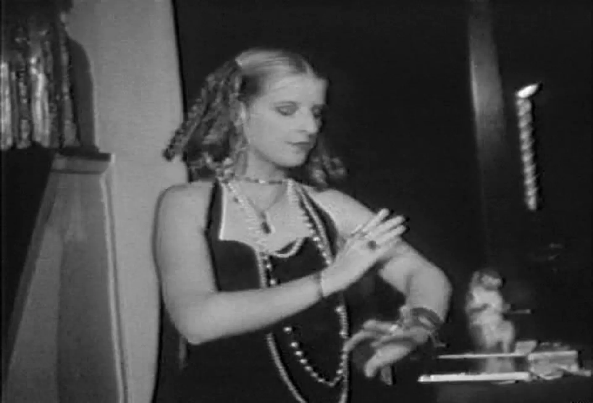 Mondo Trasho scene still 2