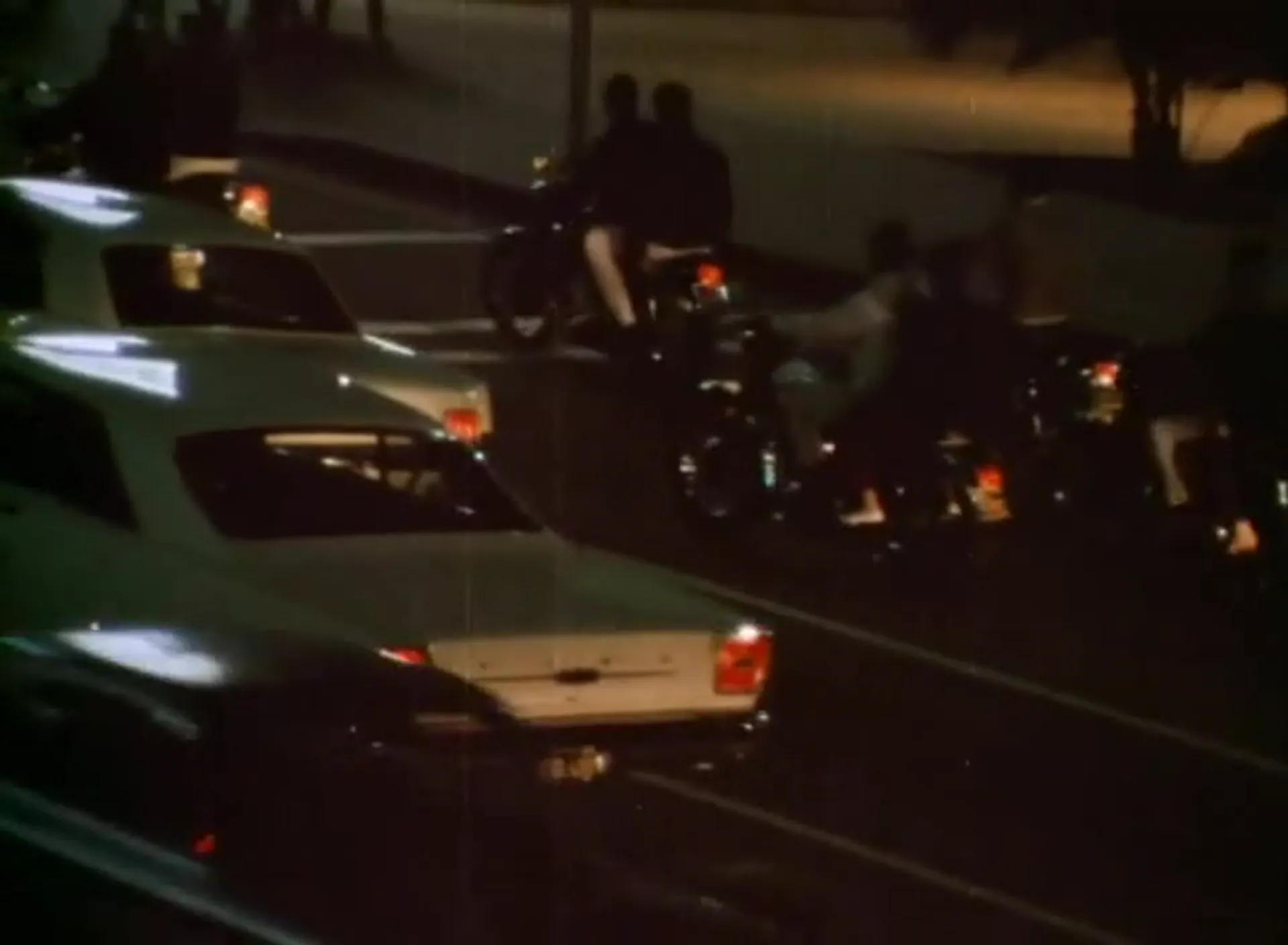 Mondo Mod scene still 6