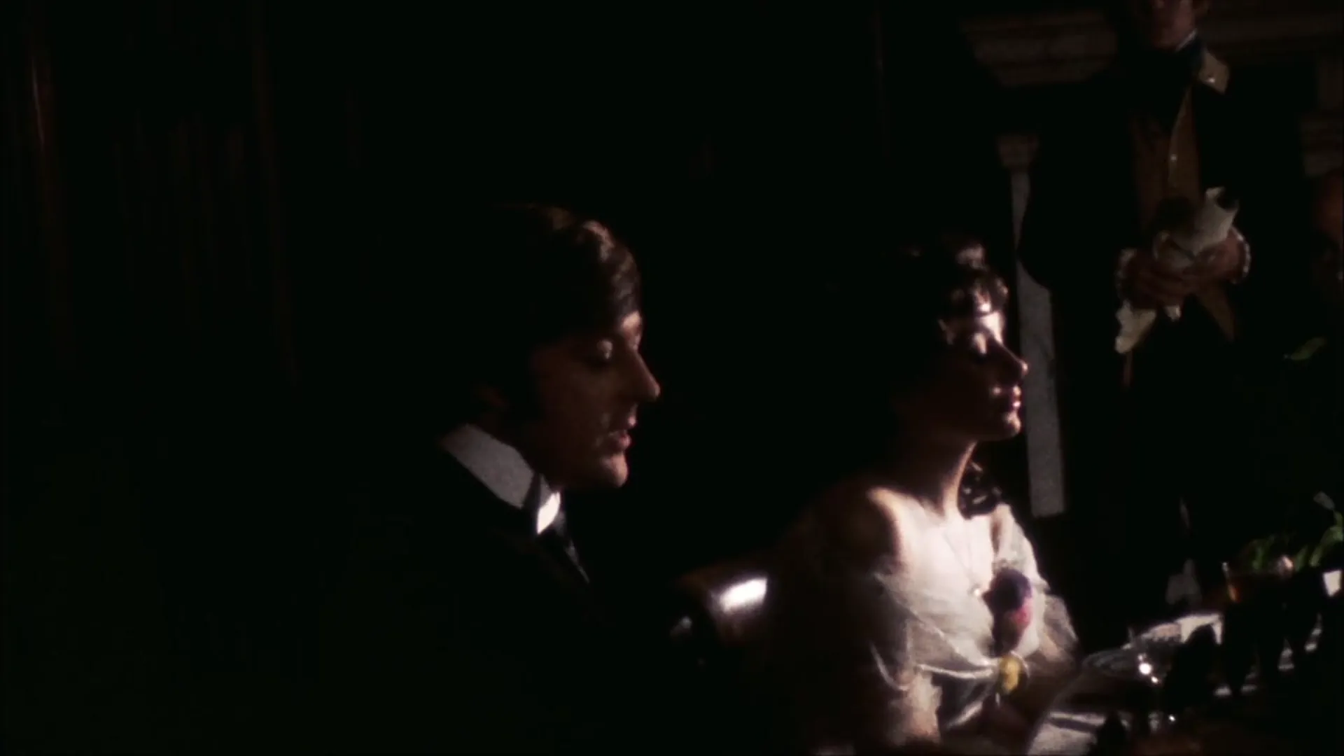The Man with Two Heads scene still 4