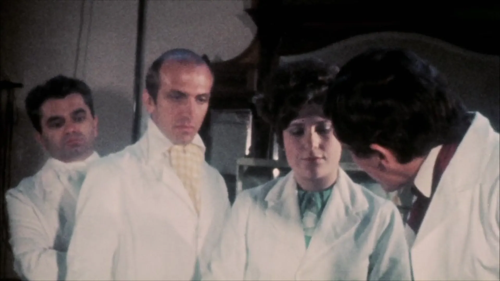 The Man with Two Heads scene still 1