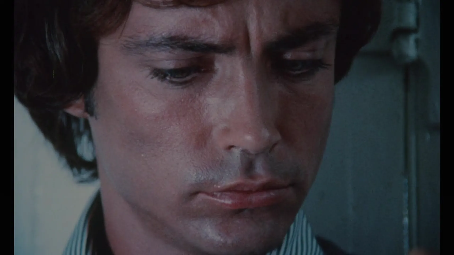 House on Straw Hill scene still 2