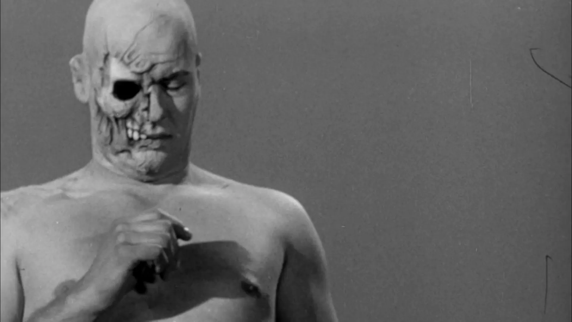 War of the Colossal Beast scene still 5
