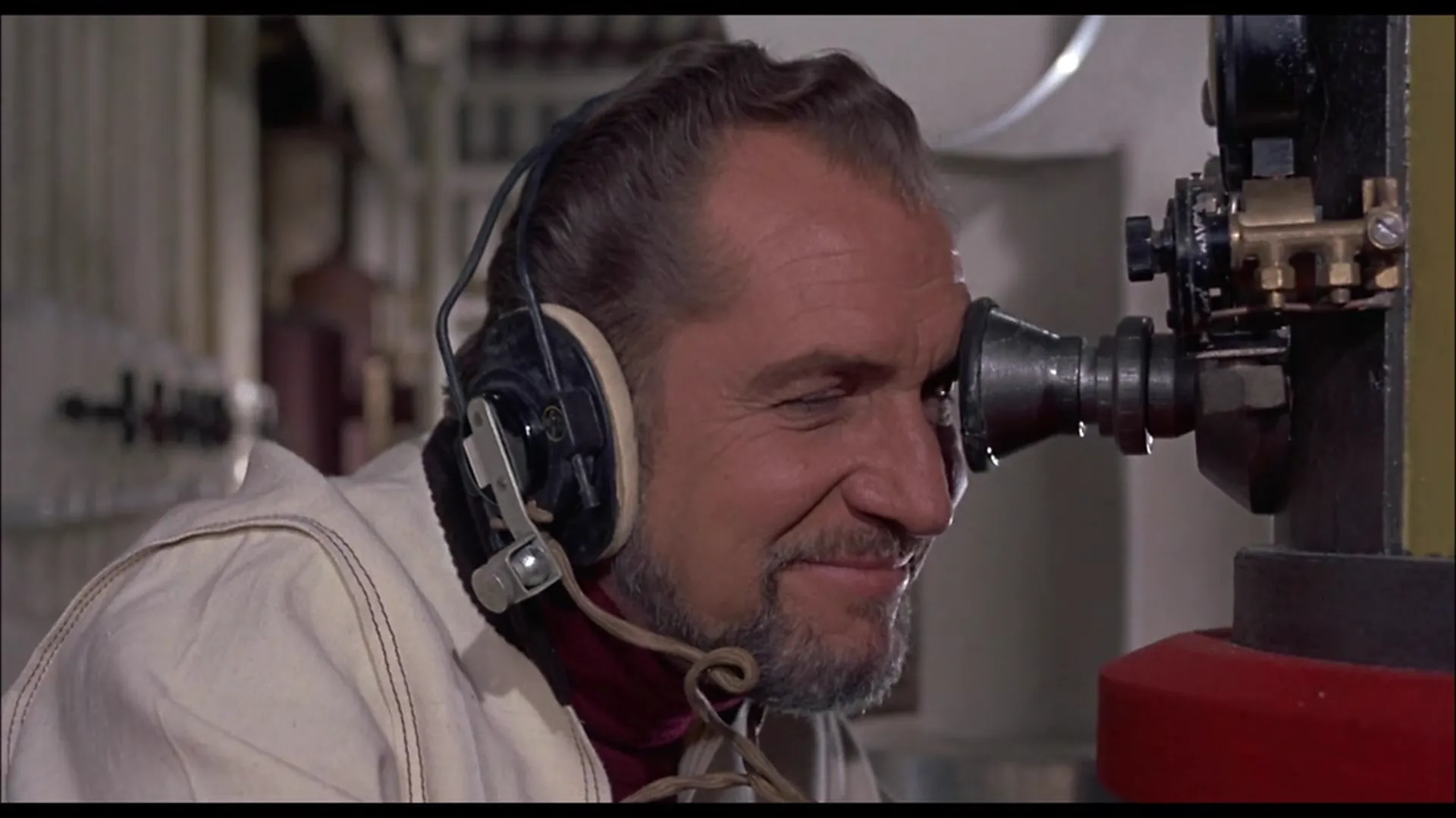Dr. Goldfoot and the Girl Bombs scene still 5