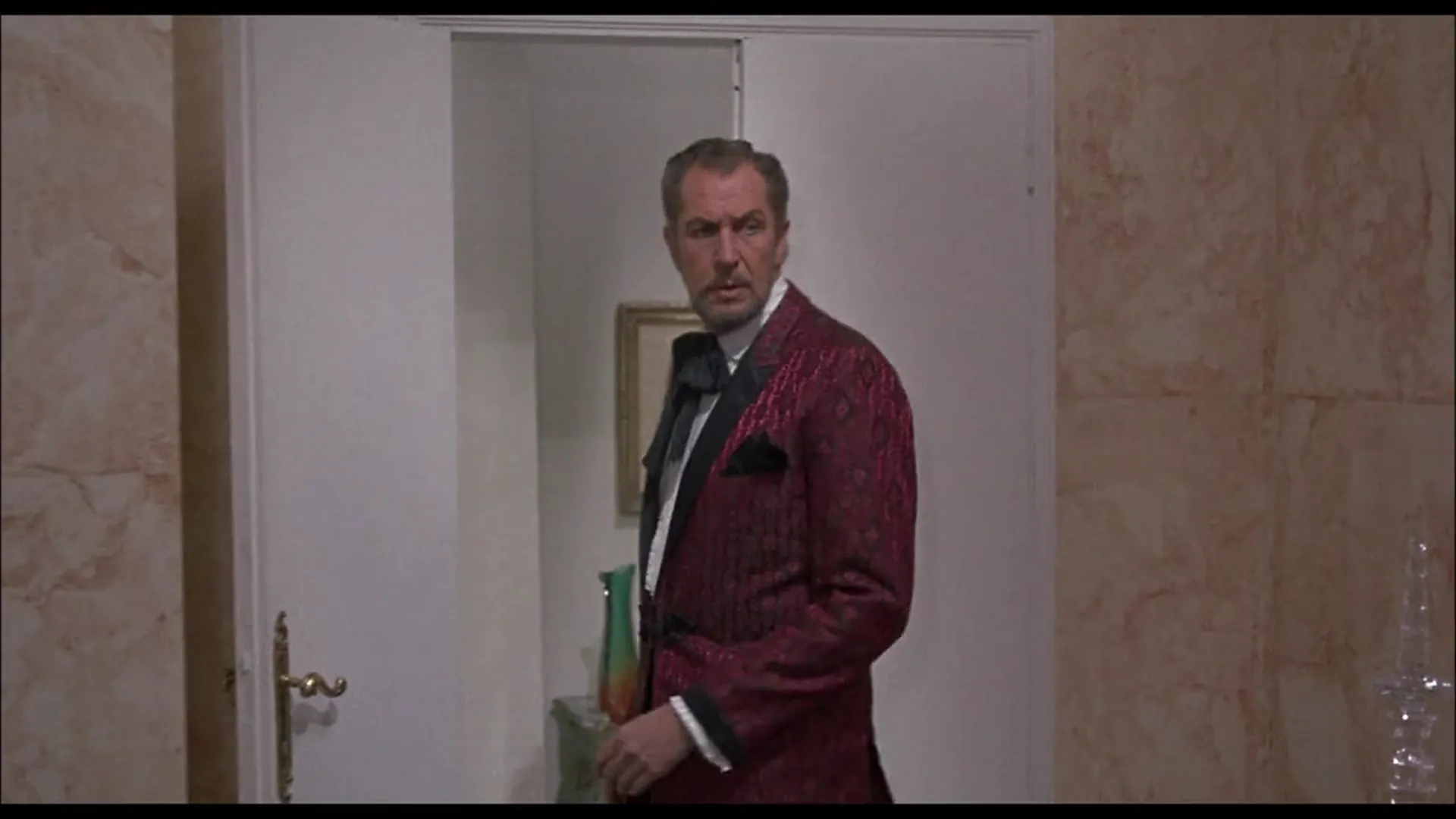Dr. Goldfoot and the Girl Bombs scene still 4