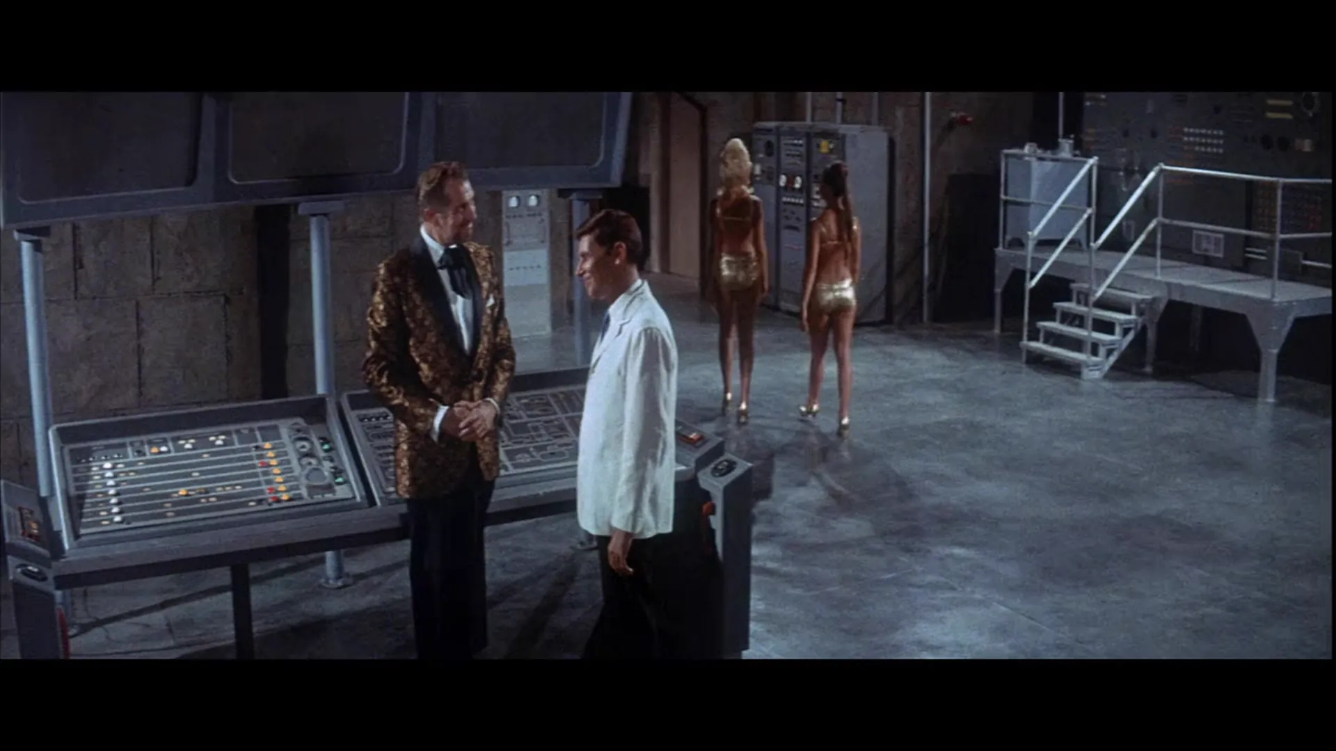 Dr. Goldfoot and the Bikini Machine scene still 2