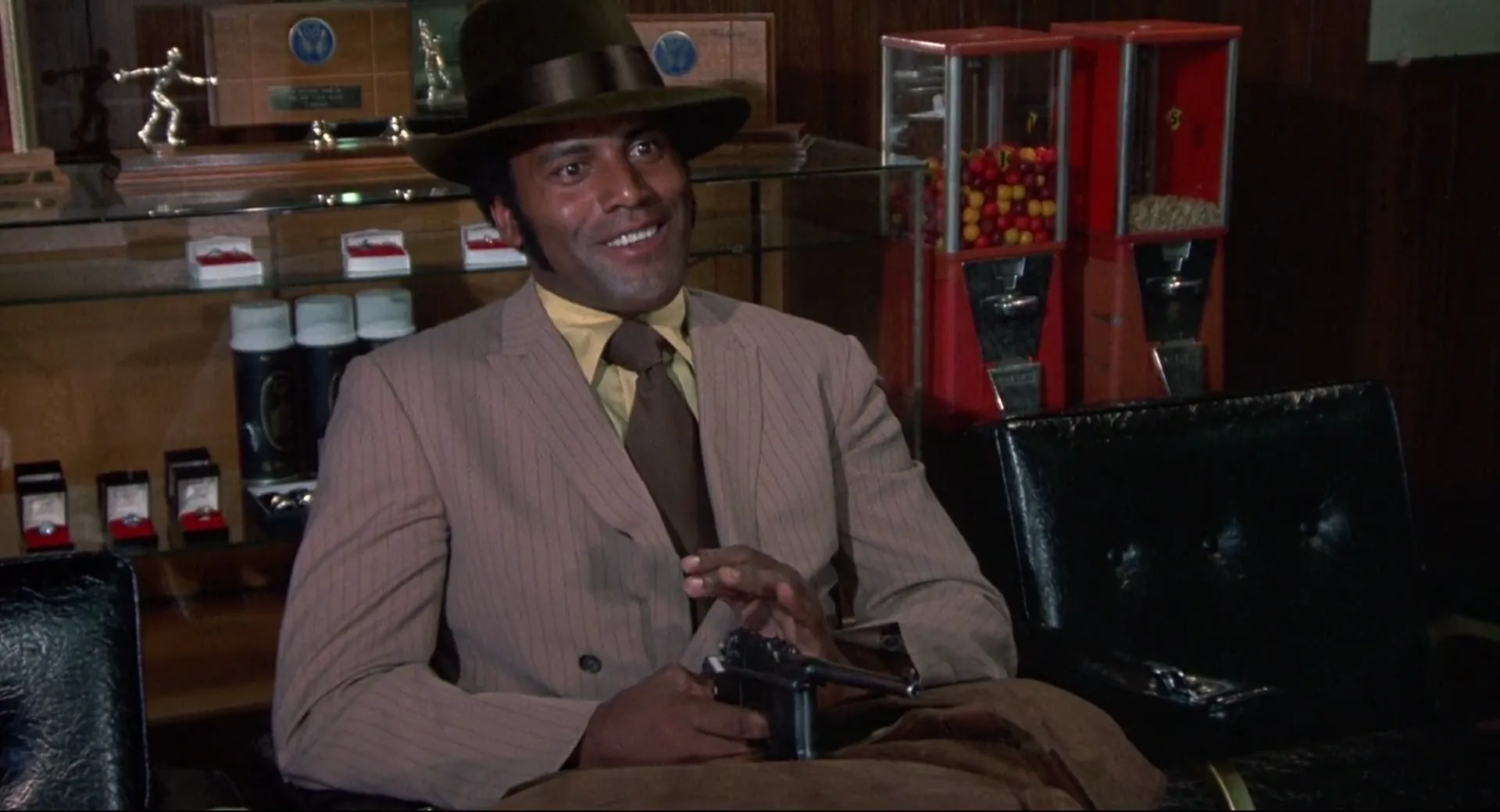 Black Caesar scene still 1
