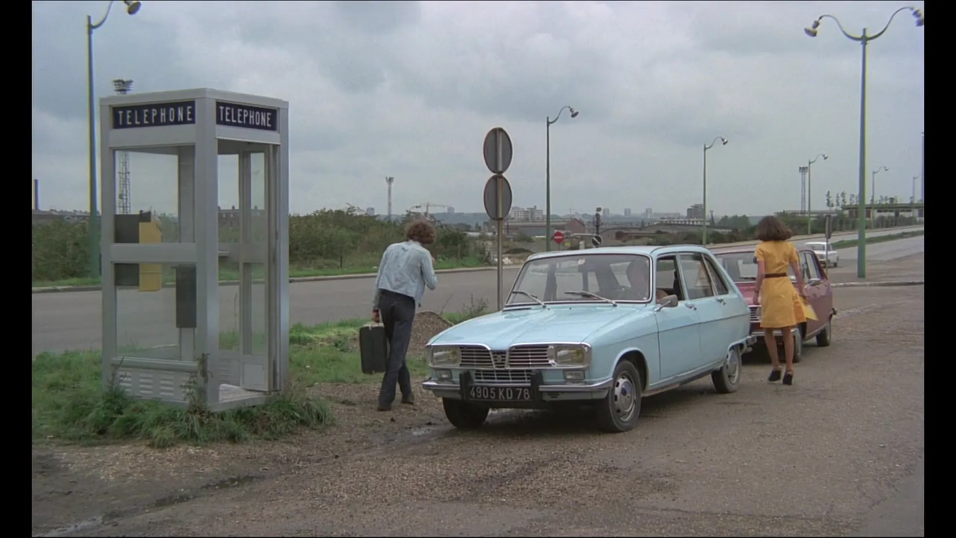 Alfie Darling scene still 10