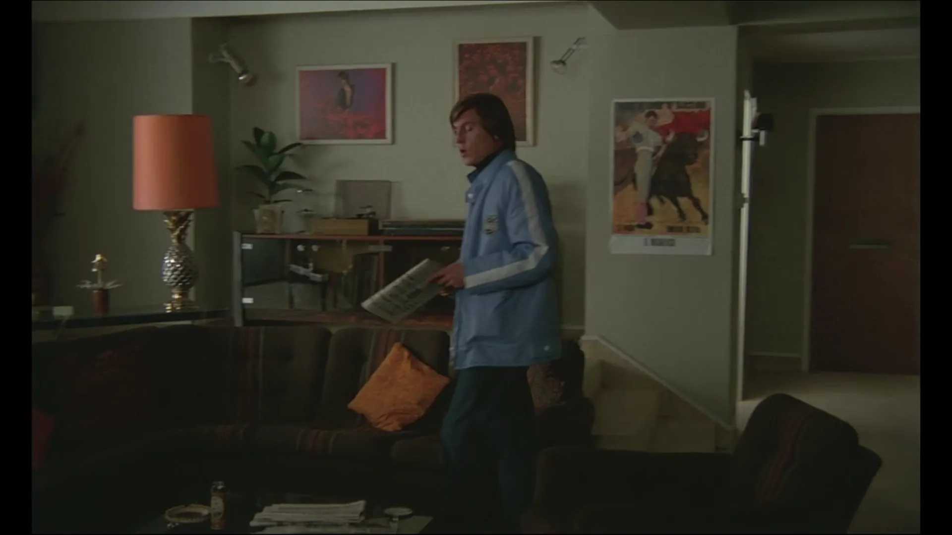 Alfie Darling scene still 4