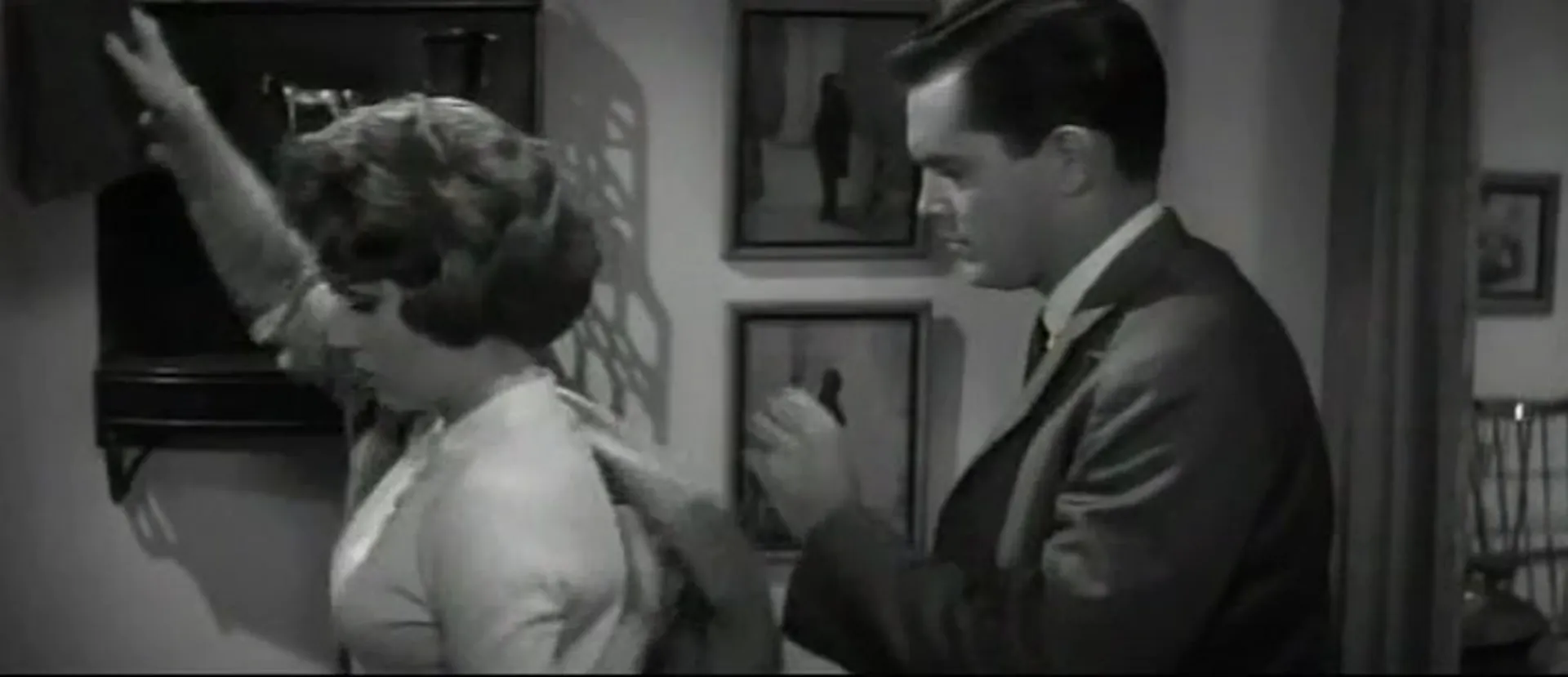 Key Witness scene still 4