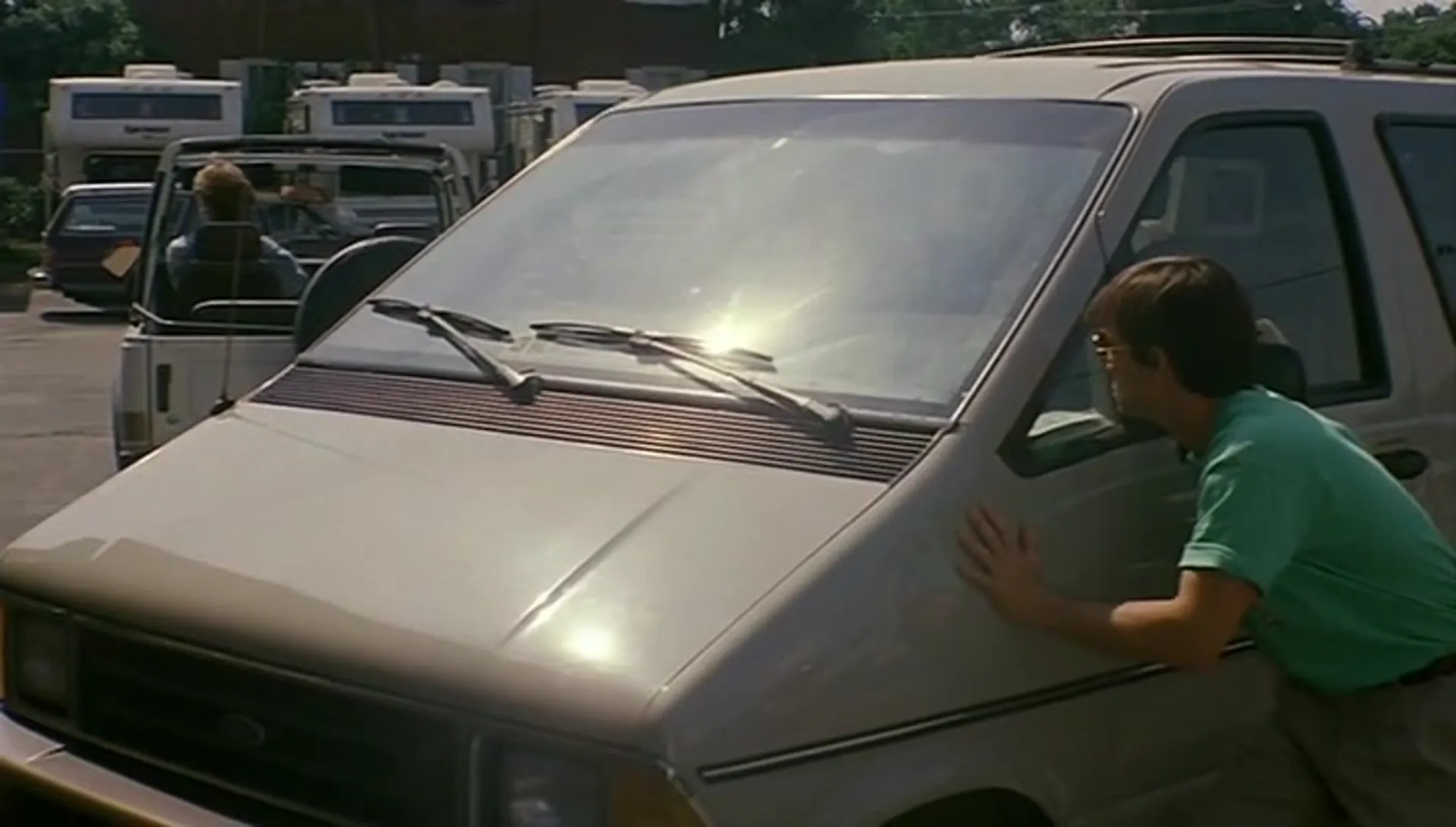 Hitcher in the Dark scene still 8