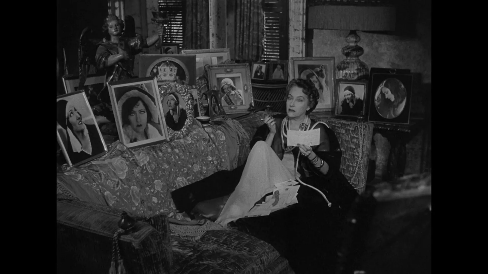 Sunset Boulevard scene still 3