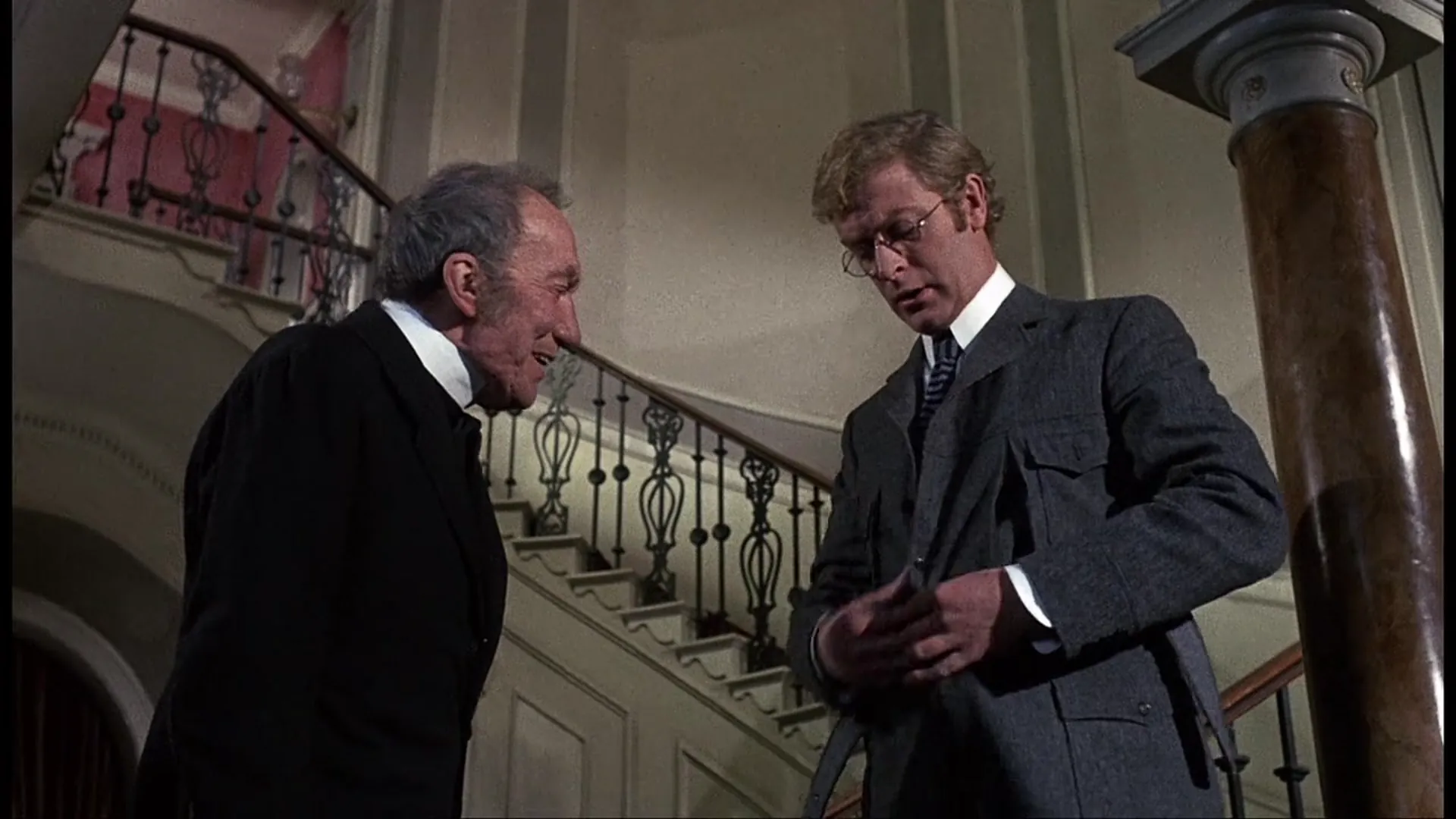 The Wrong Box scene still 1