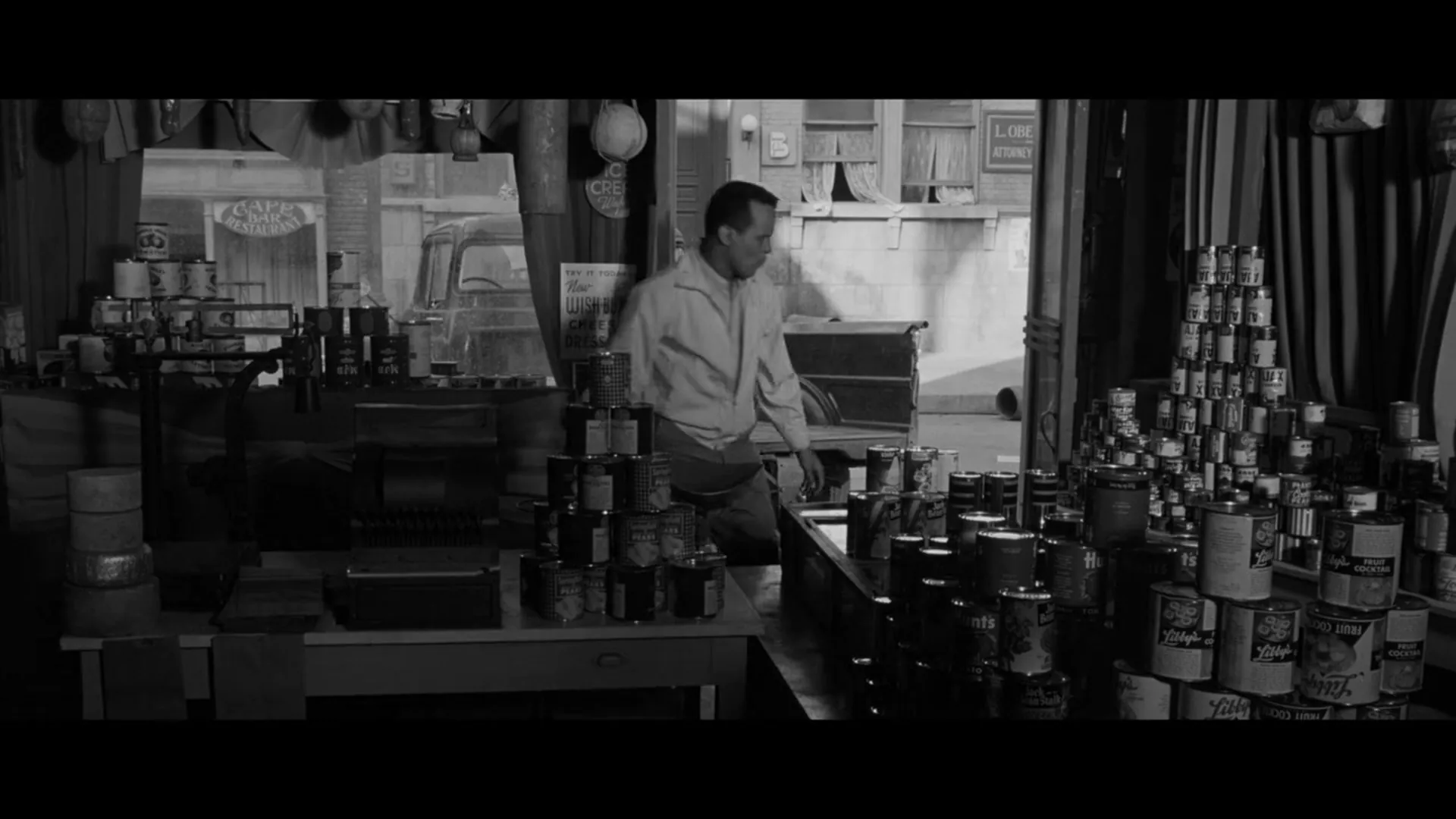 The World, the Flesh and the Devil scene still 4