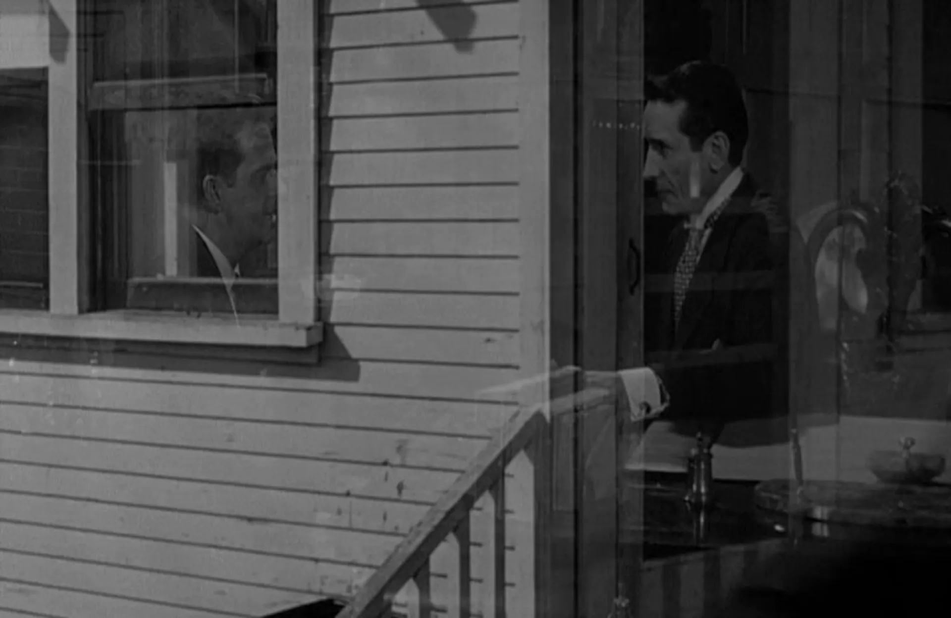 The Man Who Turned to Stone scene still 5
