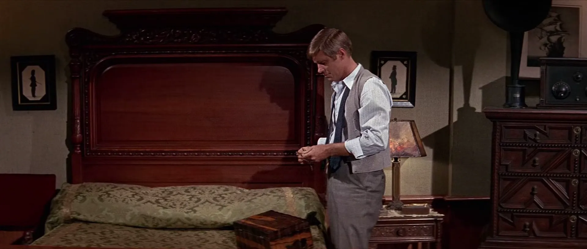 The Carpetbaggers scene still 2
