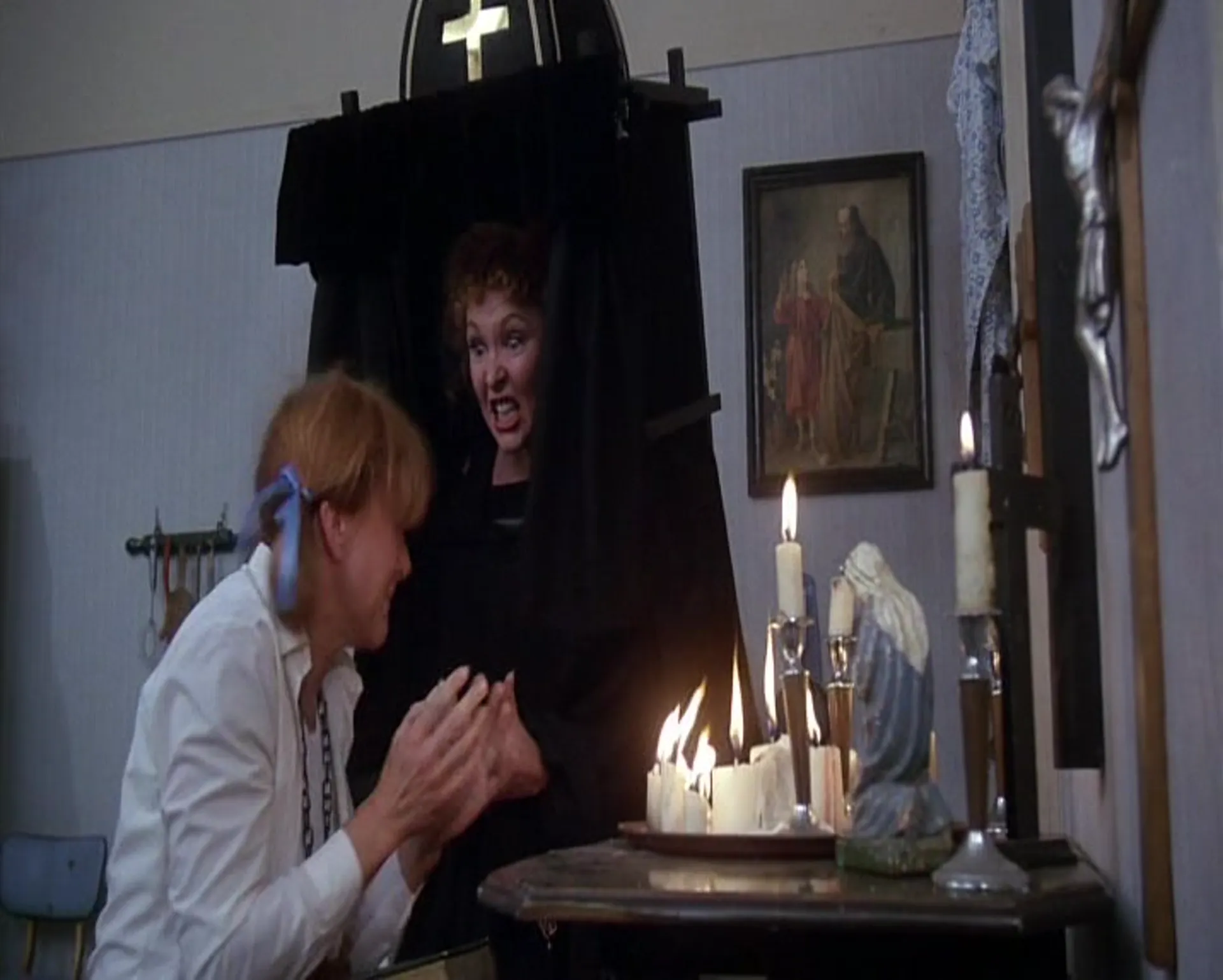 Bloodbath at the House of Death scene still 5