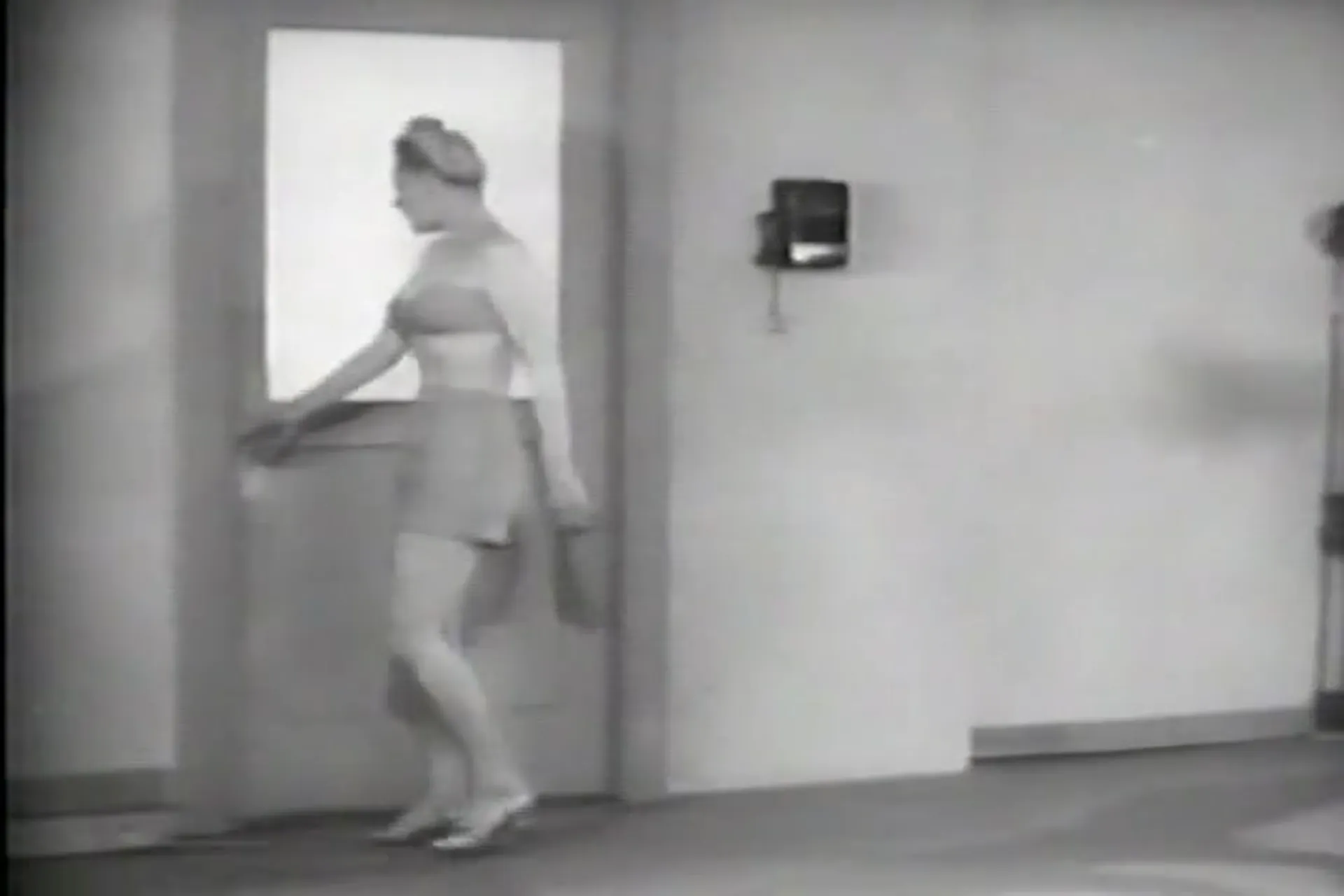 Pin-Down Girl scene still 3
