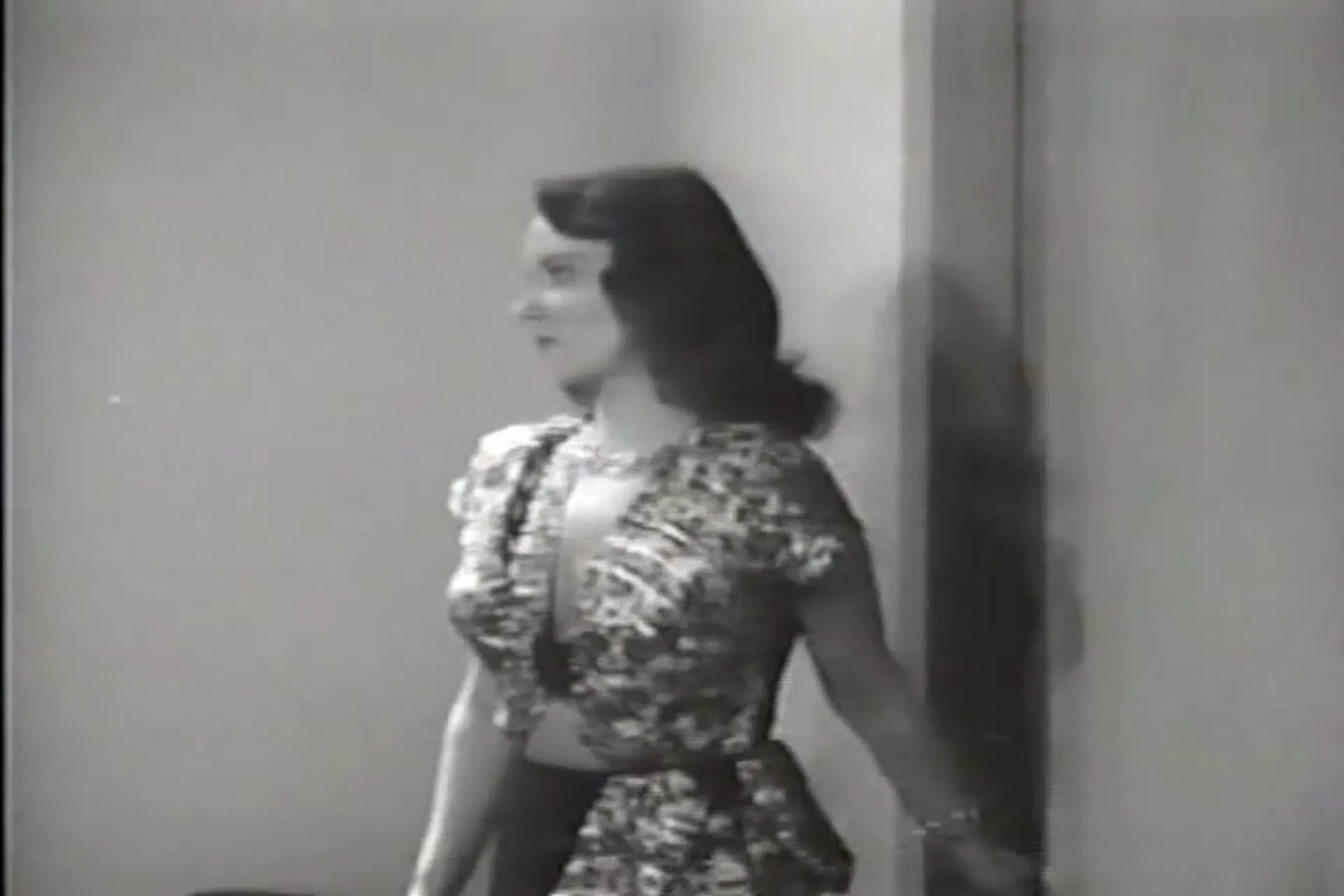 Pin-Down Girl scene still 6