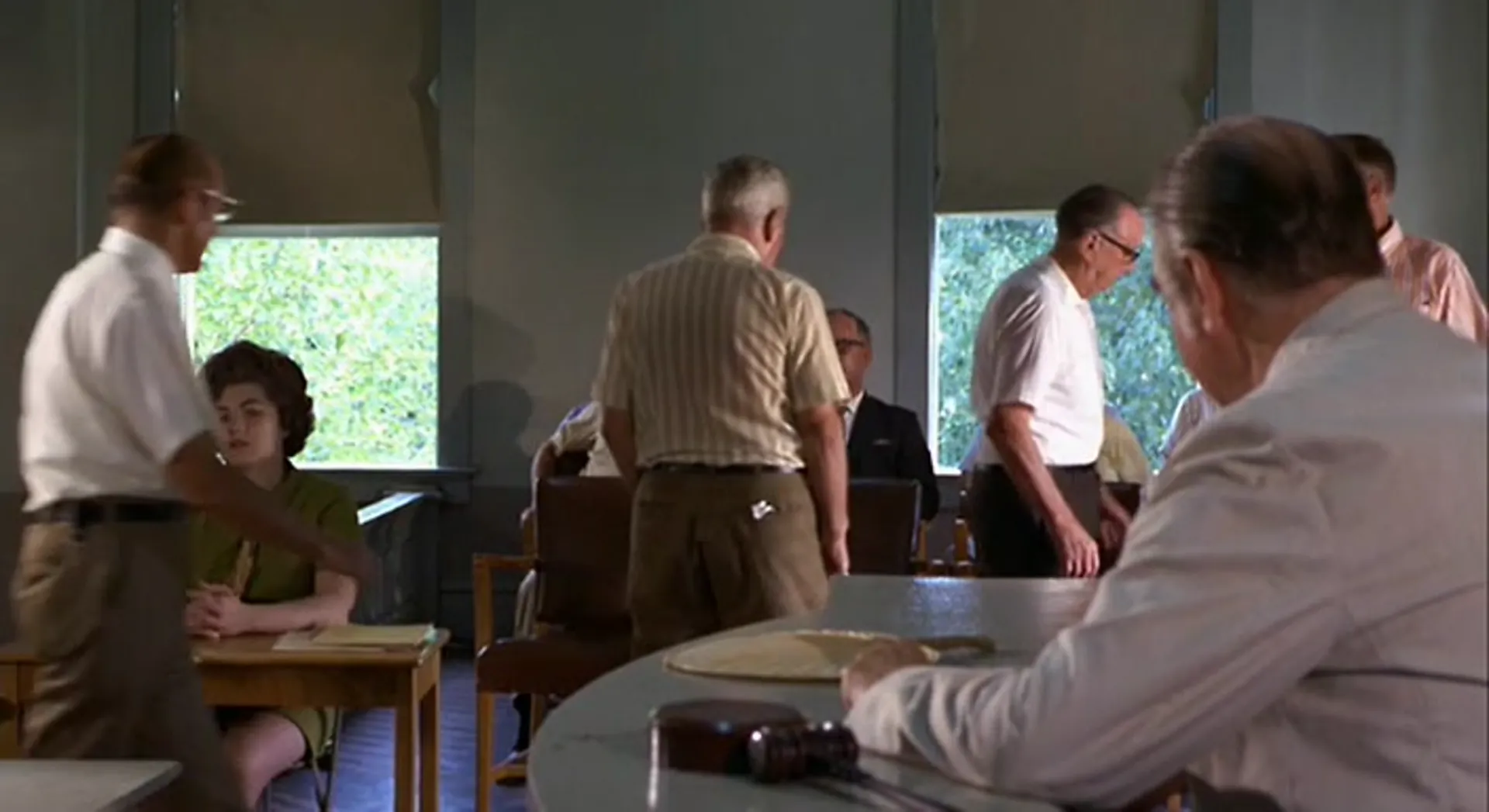 Walking Tall scene still 4