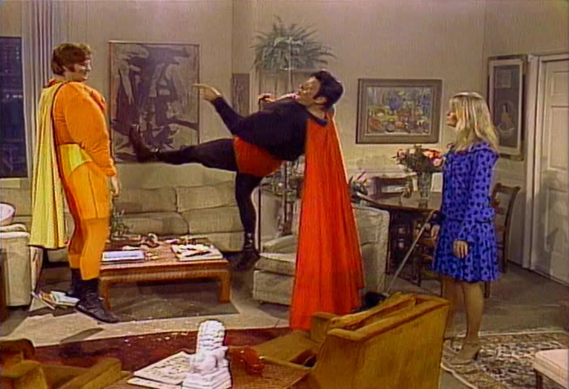 The Rodney Dangerfield Show: It's Not Easy Bein' Me scene still 2