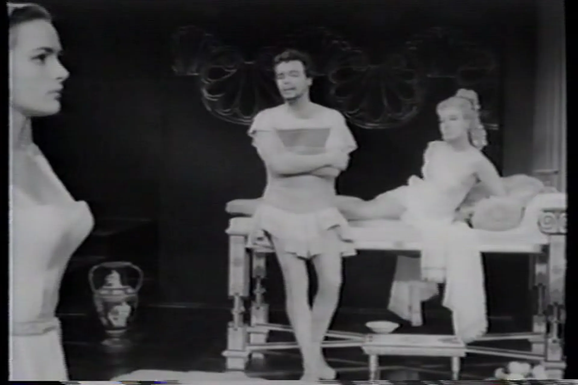 The Bellboy and the Playgirls scene still 2