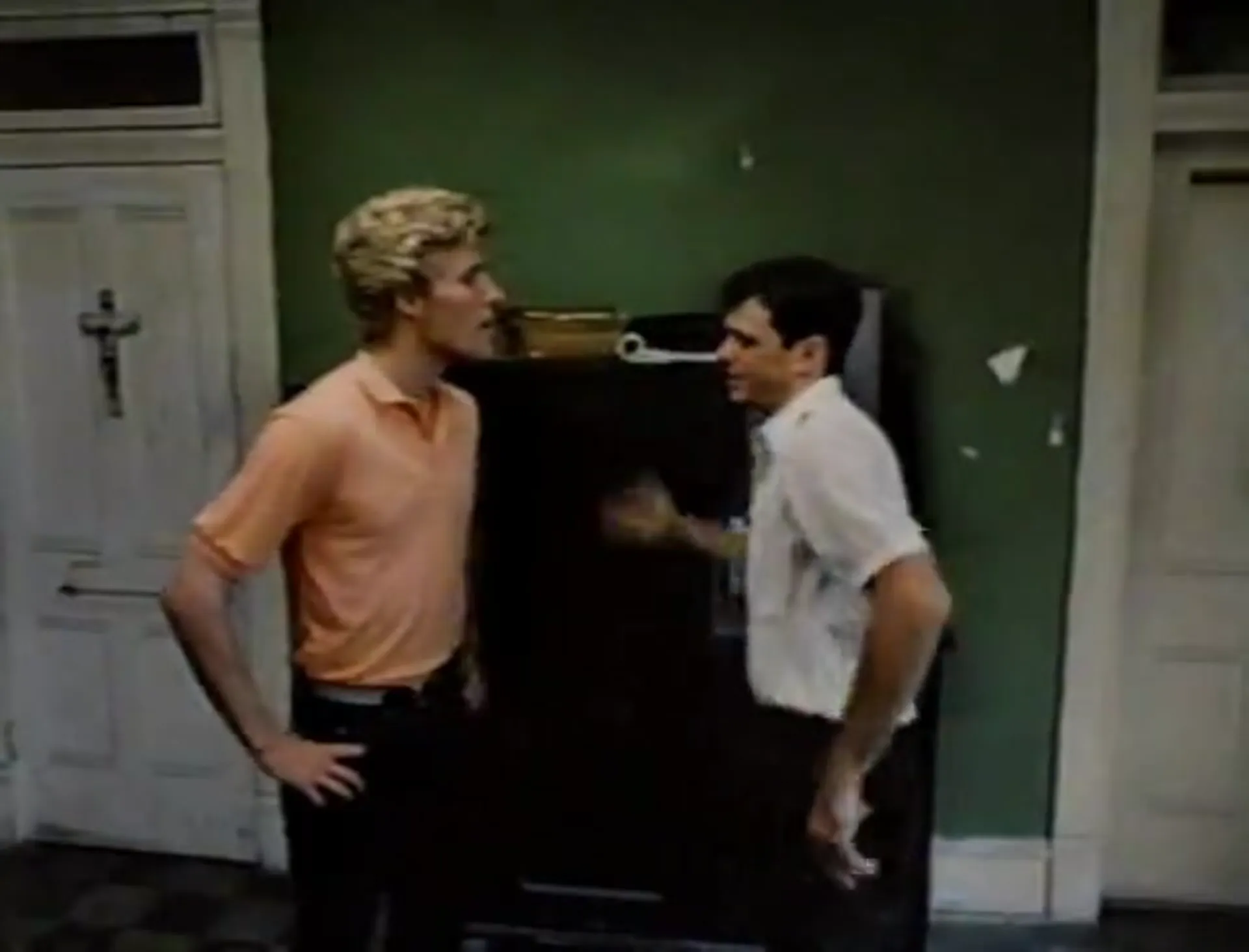 Mongrel scene still 1
