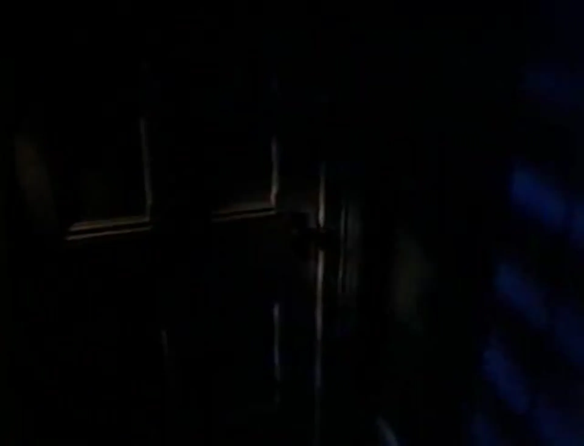 Mongrel scene still 6