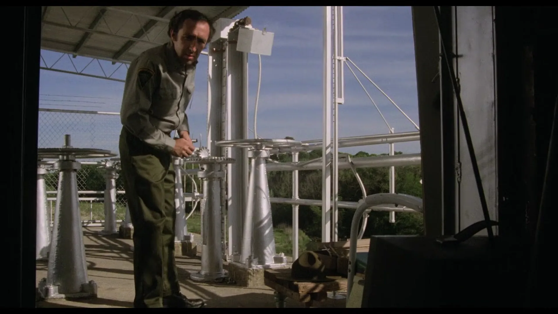Piranha scene still 6