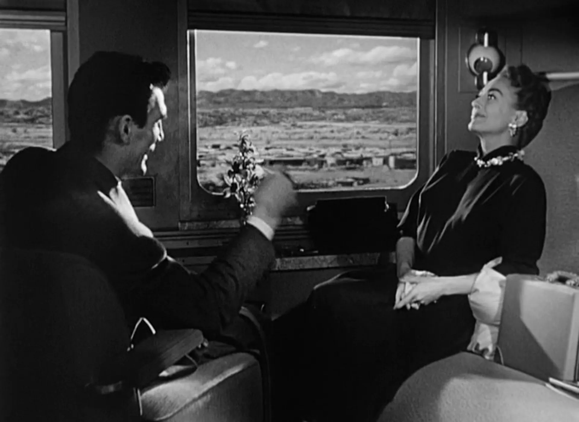 Sudden Fear scene still 1