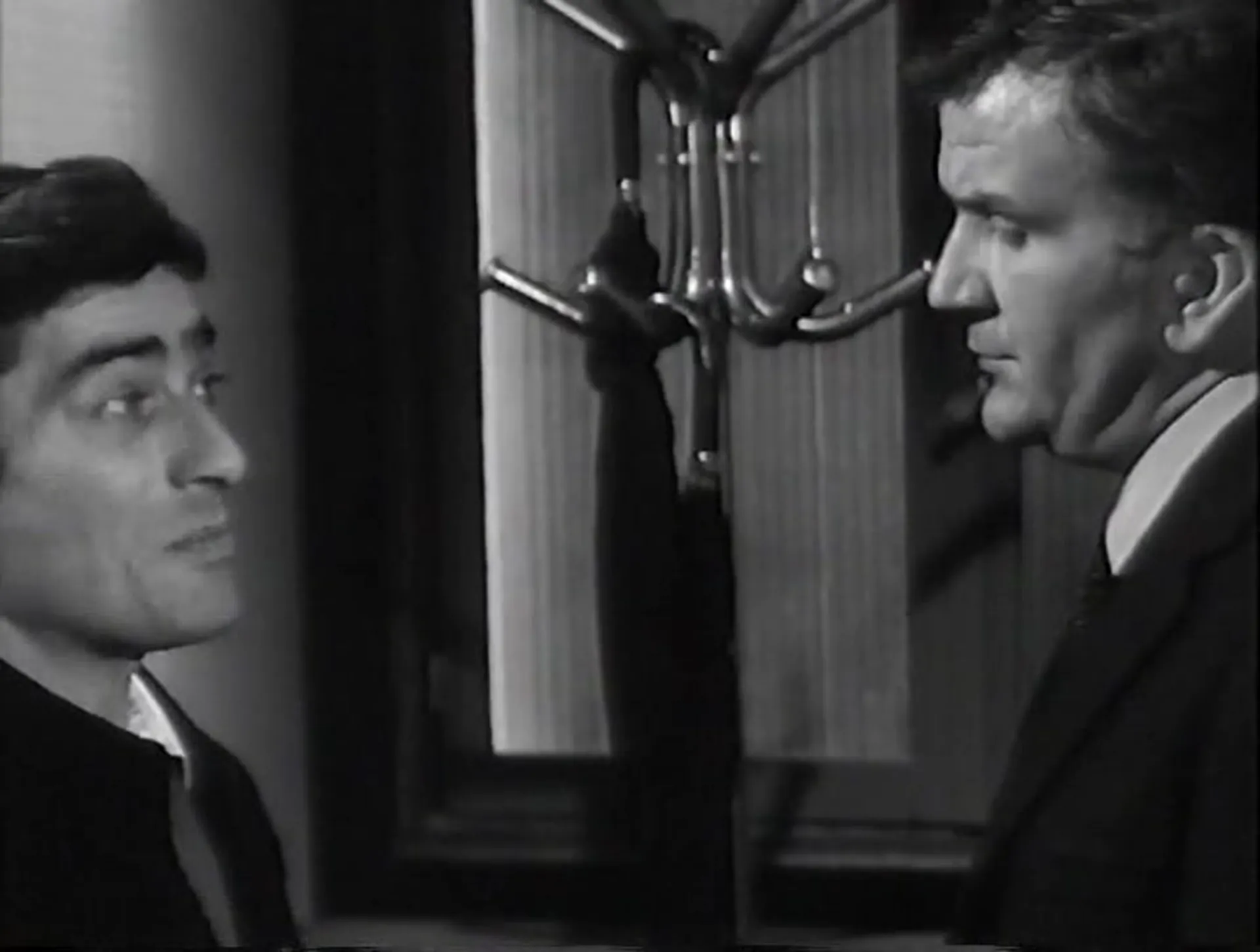 The Sleeping Car Murder scene still 3