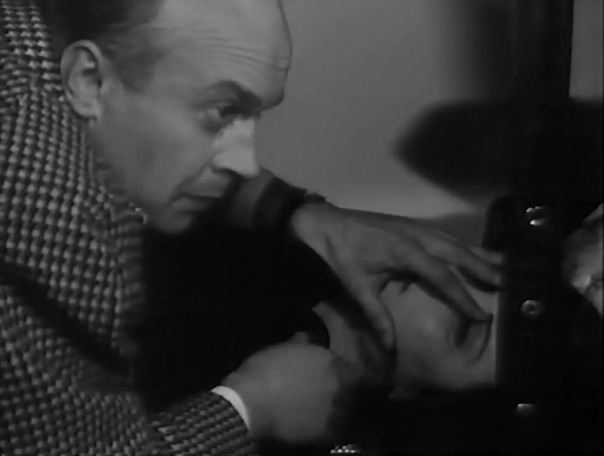 The Sleeping Car Murder scene still 1
