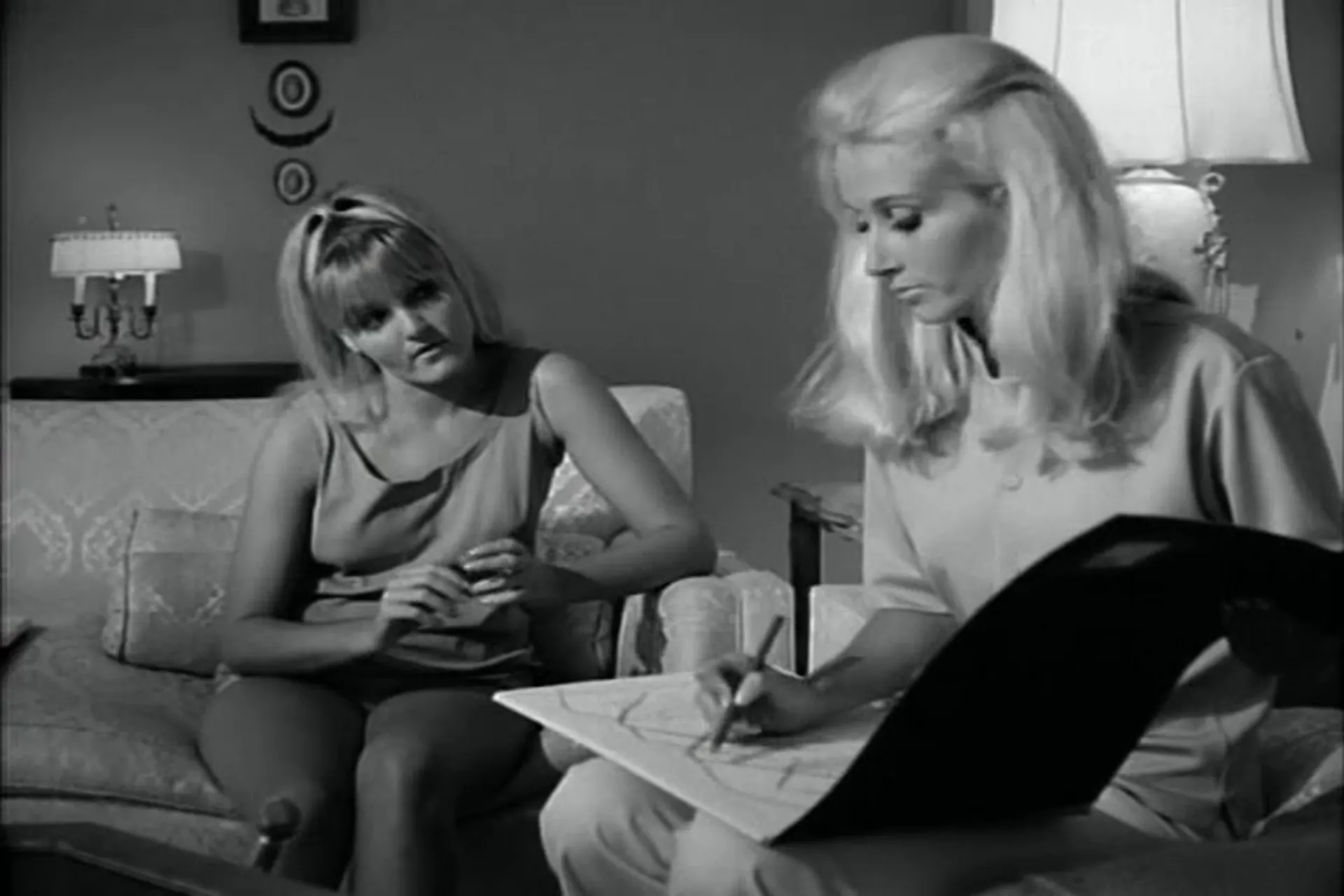 The Layout scene still 5