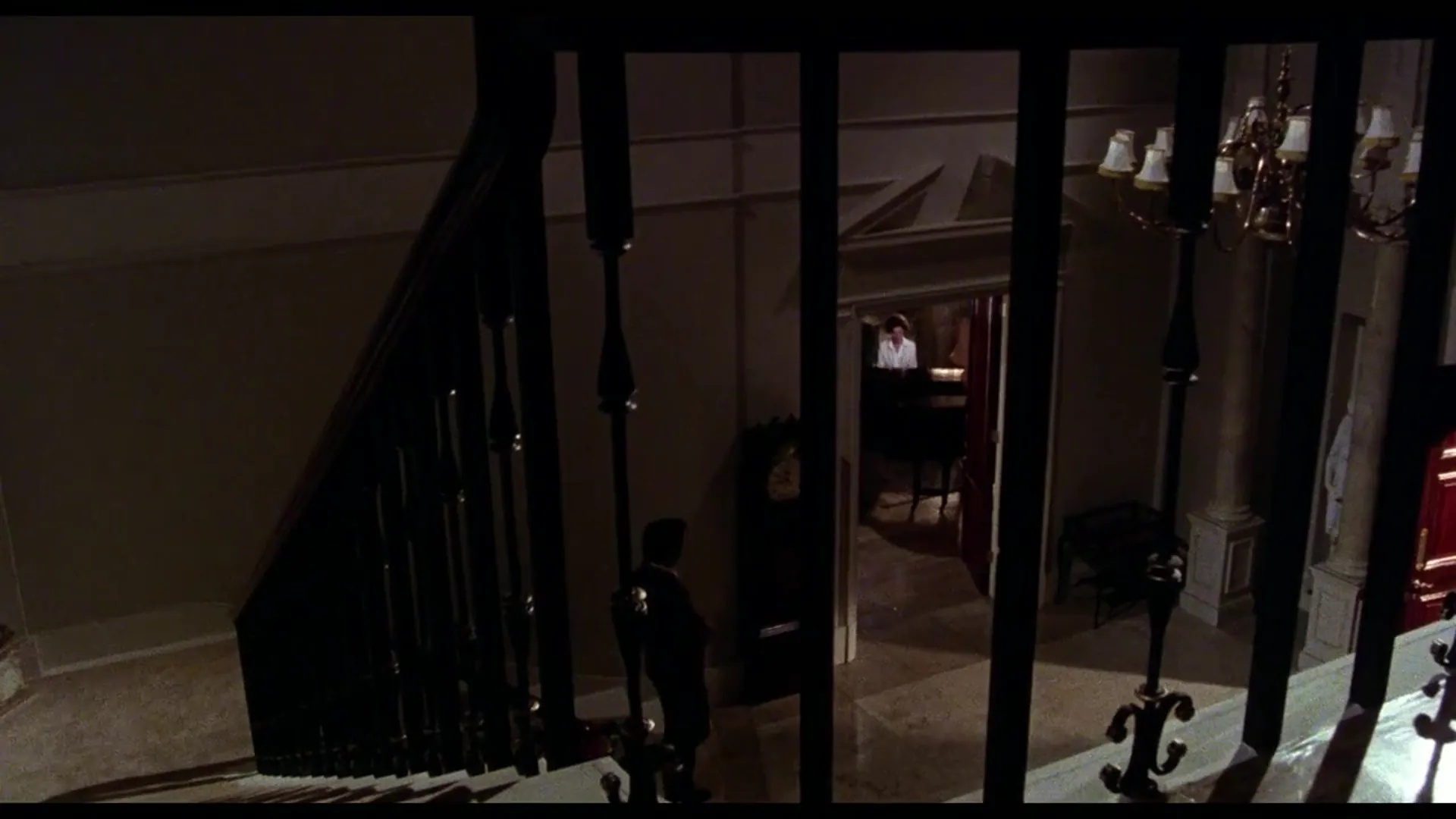 Dominique scene still 1