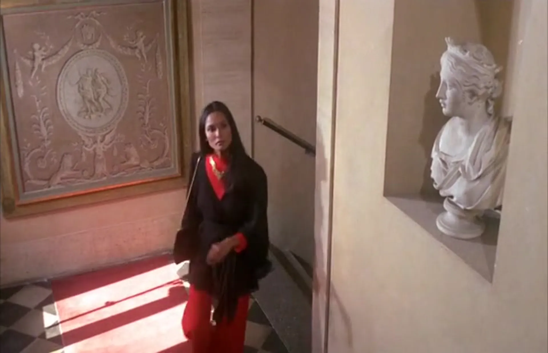Emanuelle Around the World scene still 5