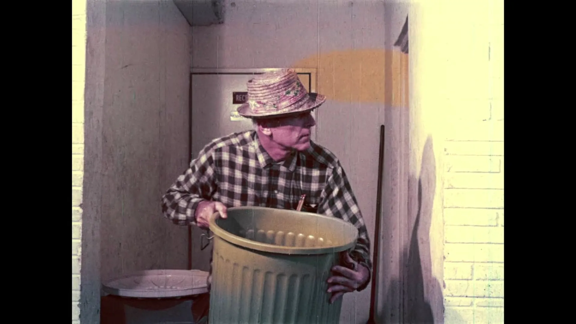 The Gruesome Twosome scene still 3