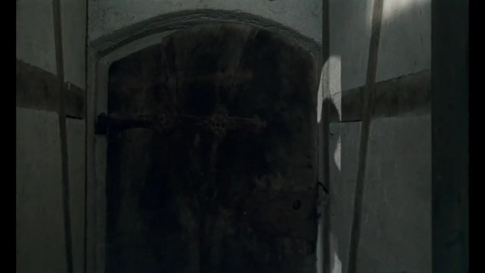 Castle of the Creeping Flesh scene still 6