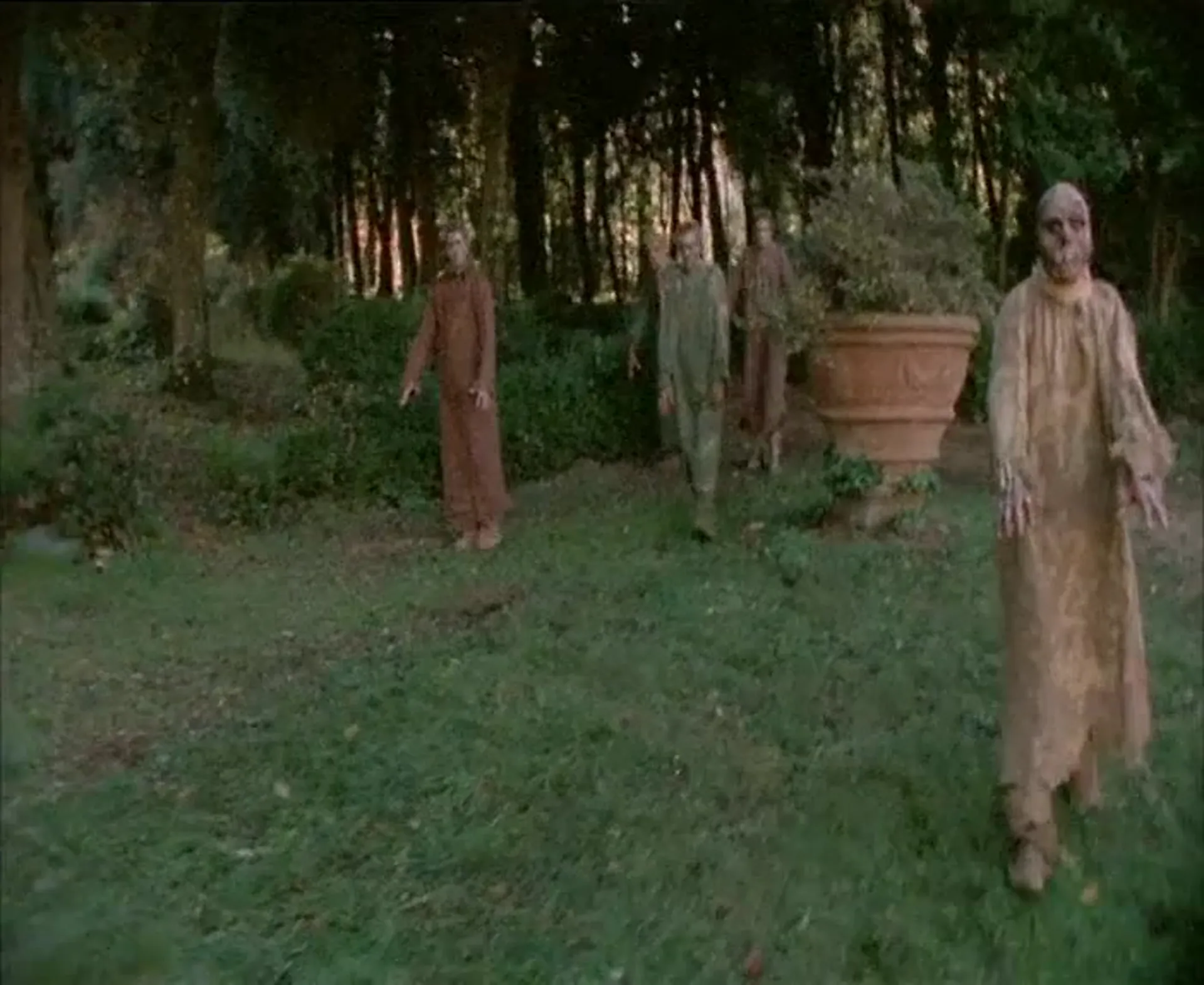 Burial Ground: The Nights of Terror scene still 4