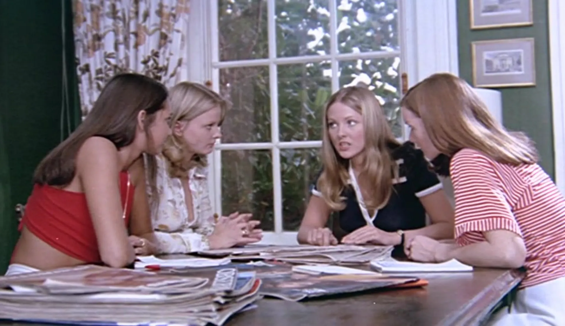 Games Girls Play scene still 4