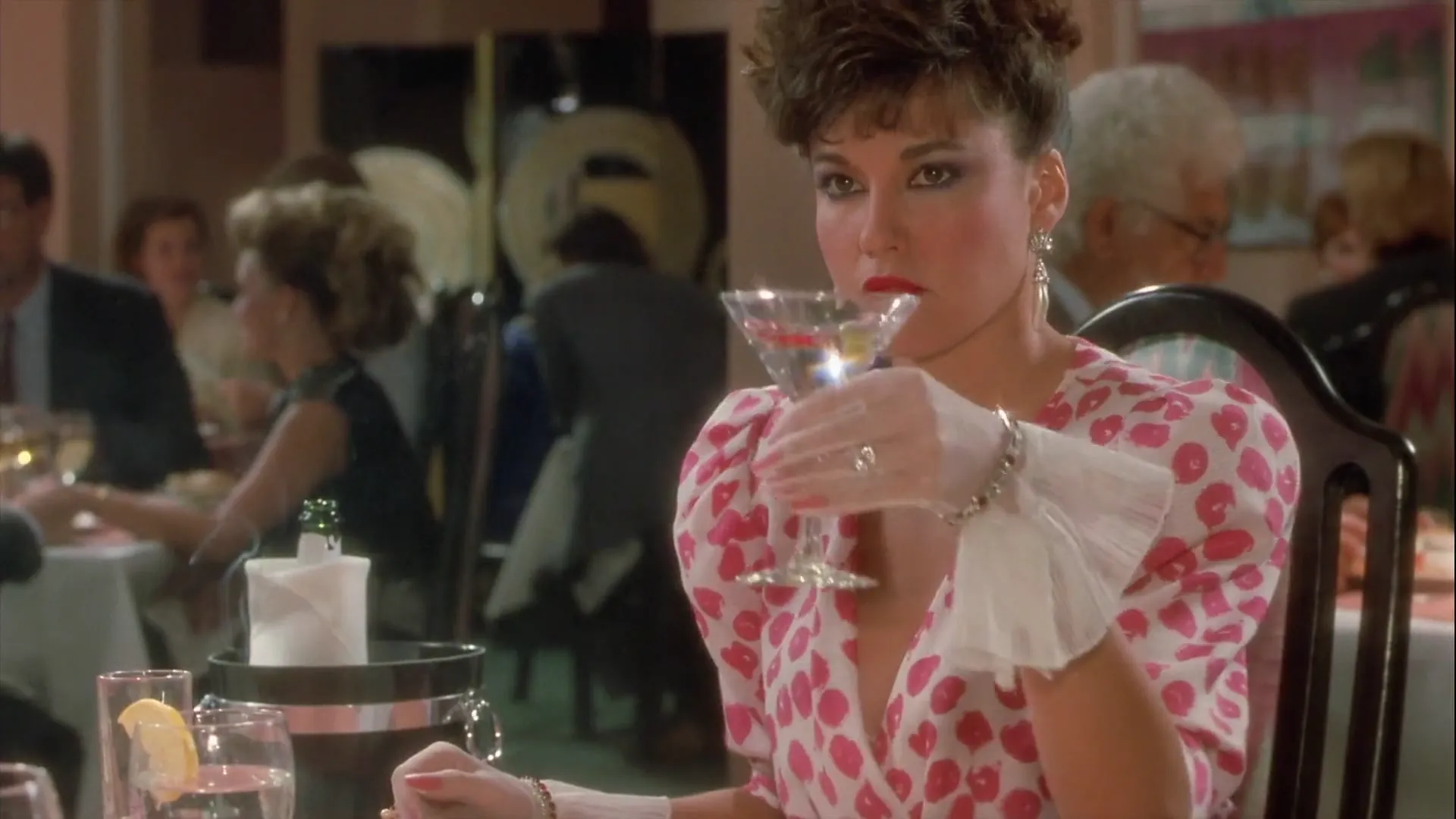 Weekend at Bernie's scene still 2
