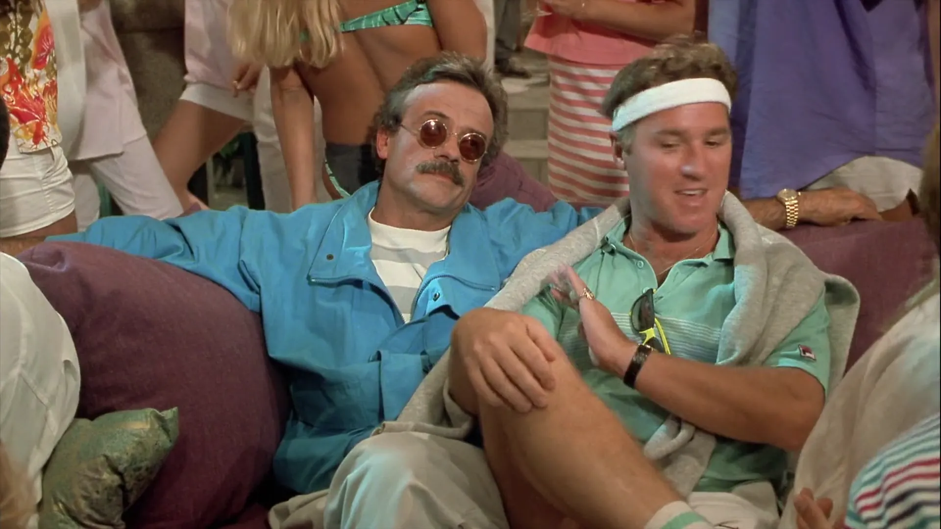Weekend at Bernie's scene still 6