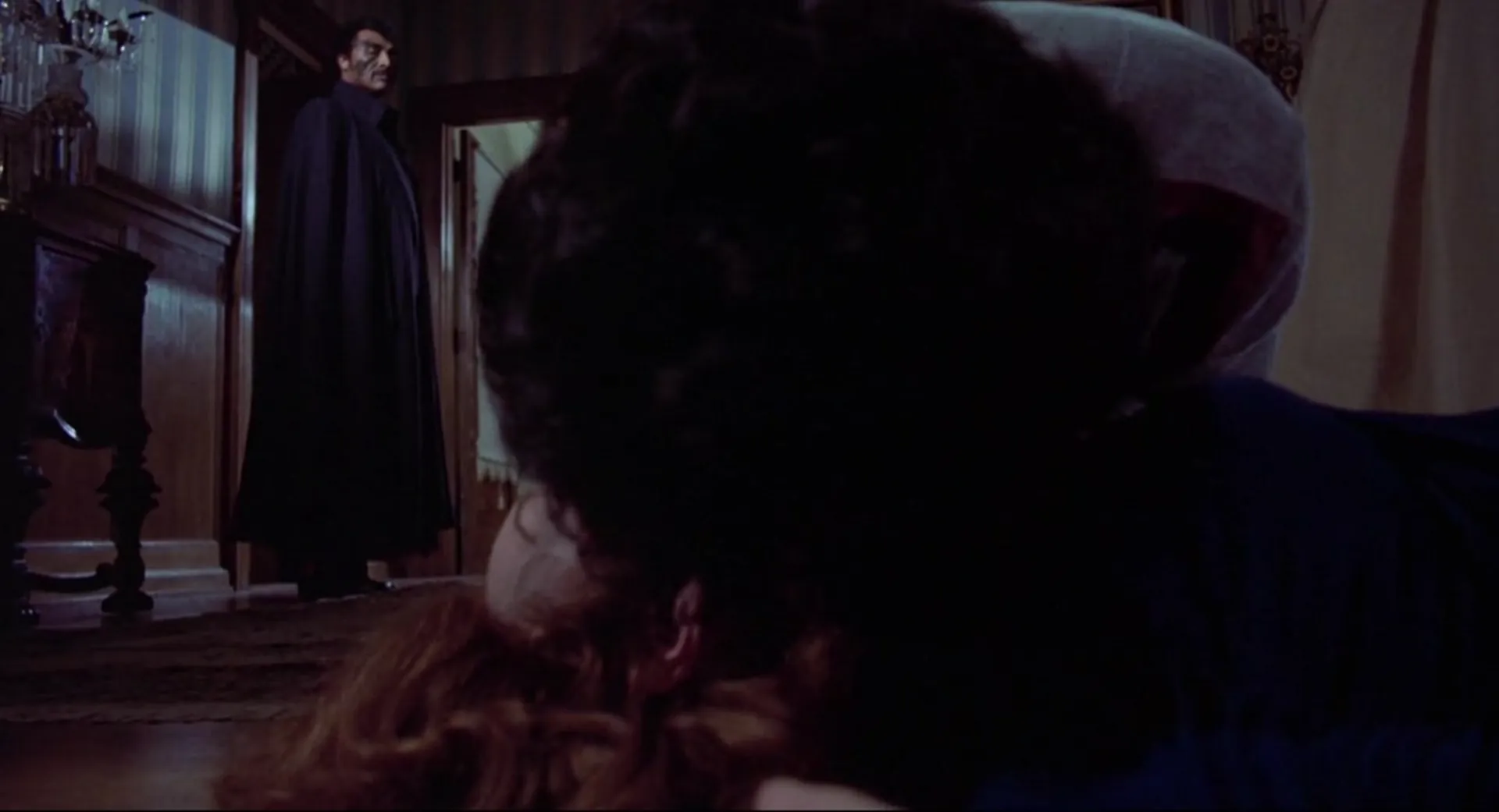 Scream Blacula Scream scene still 3
