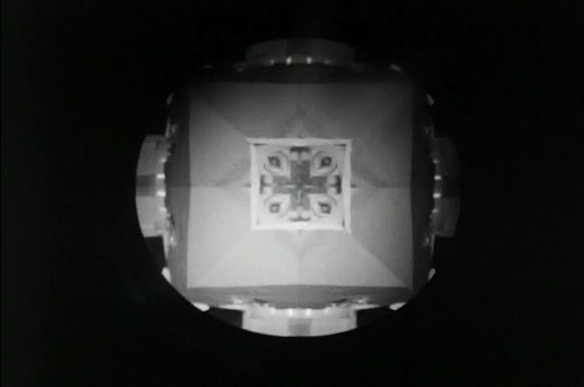 Valérie scene still 1