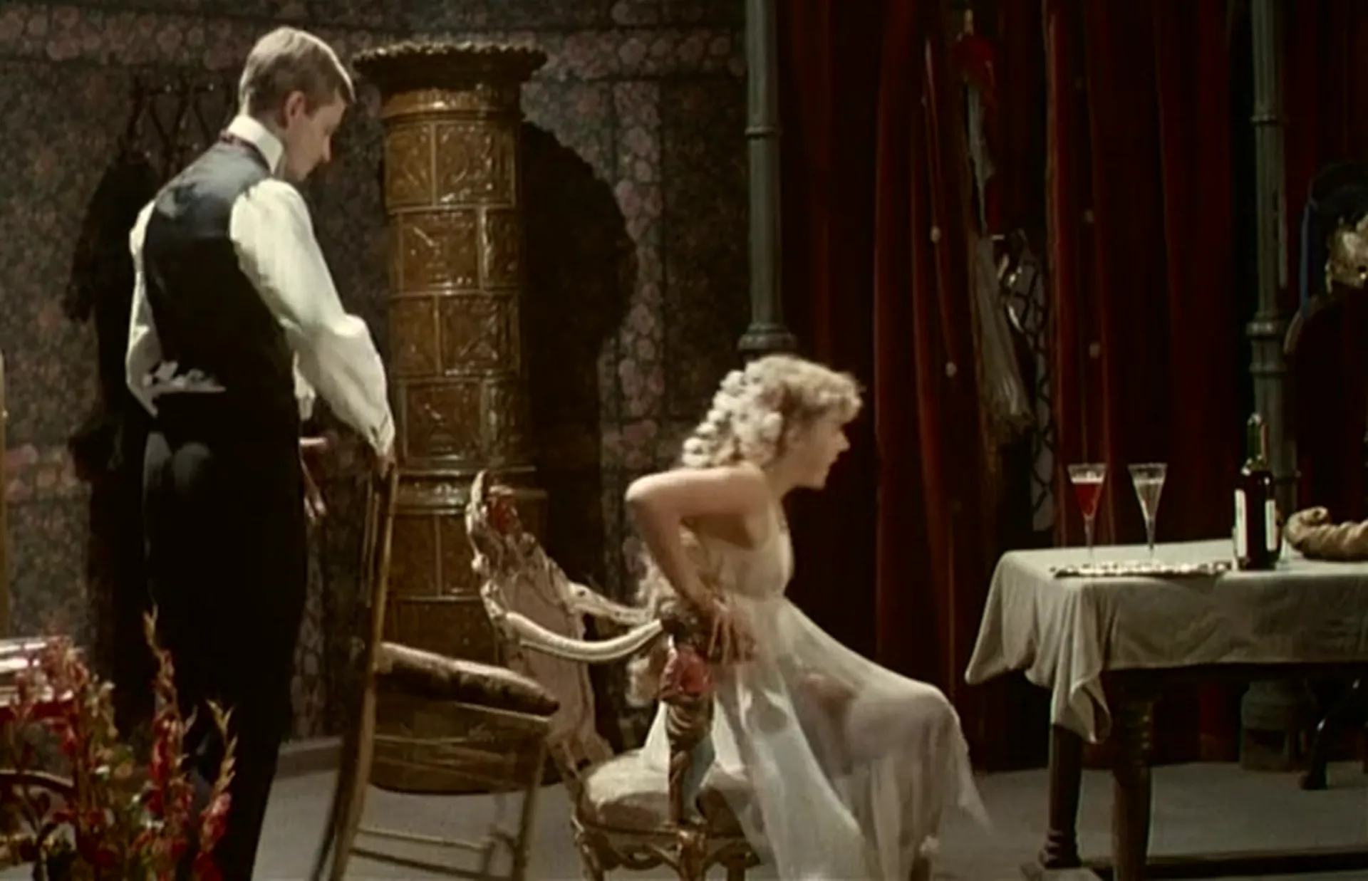 Lulu scene still 5