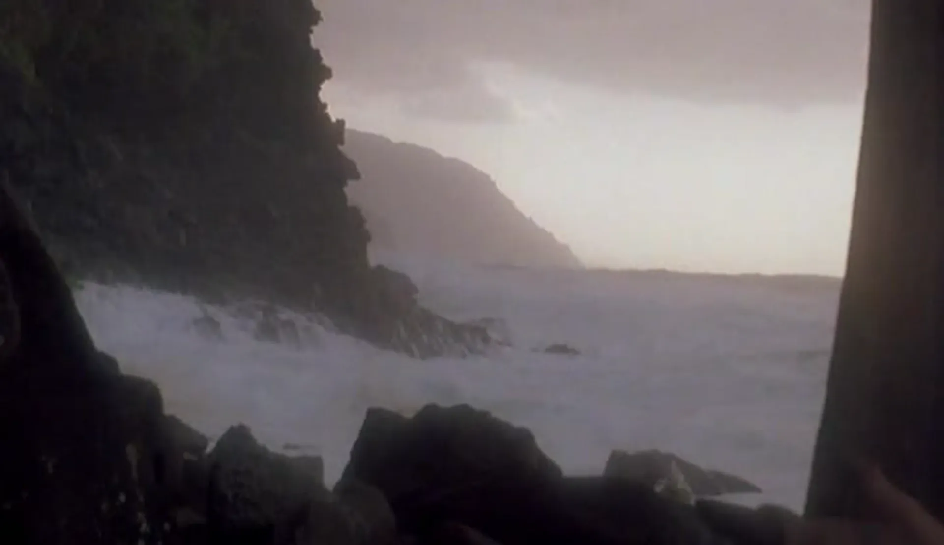 It's Alive III: Island of the Alive scene still 5