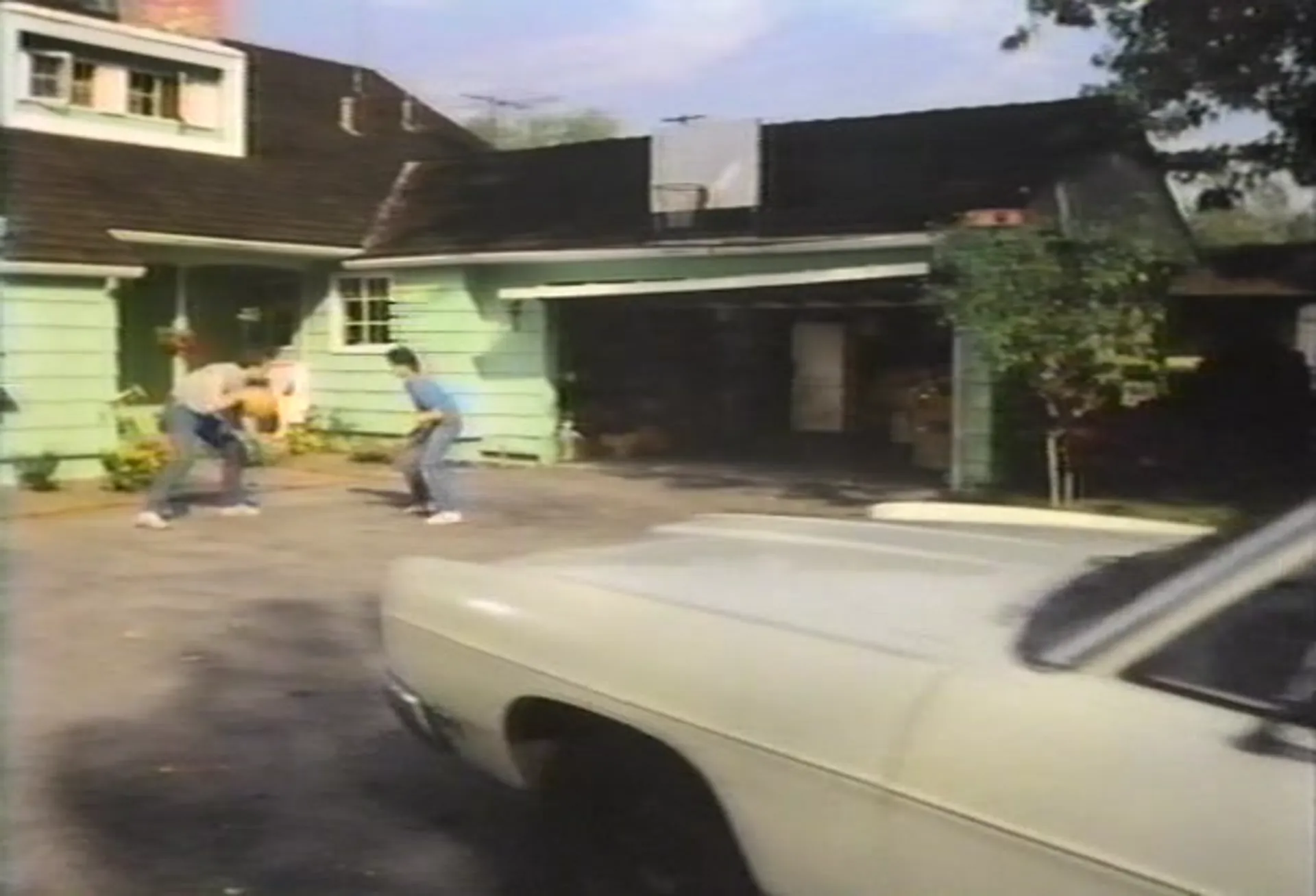 Dangerous Company scene still 12