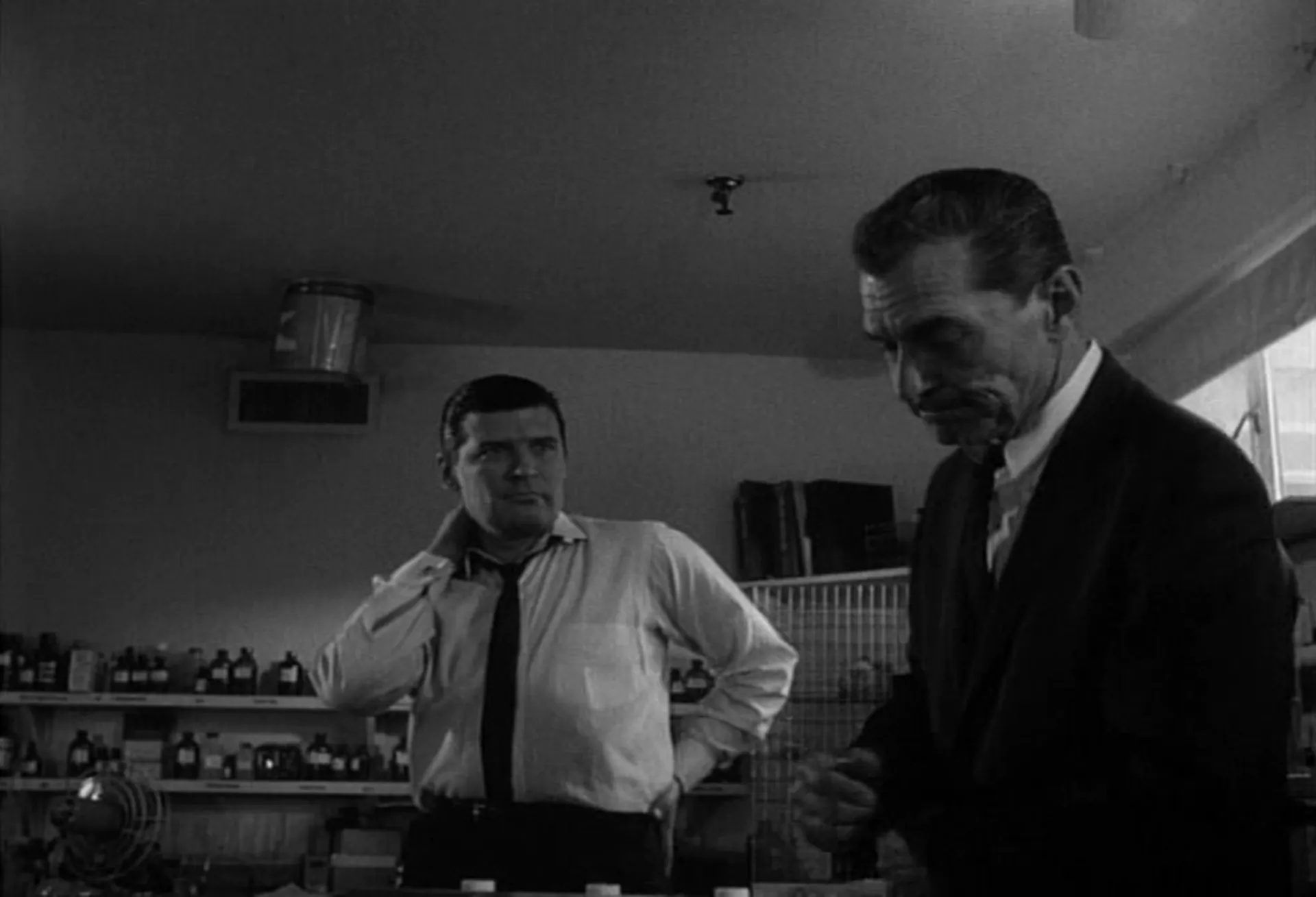 The Crawling Hand scene still 1