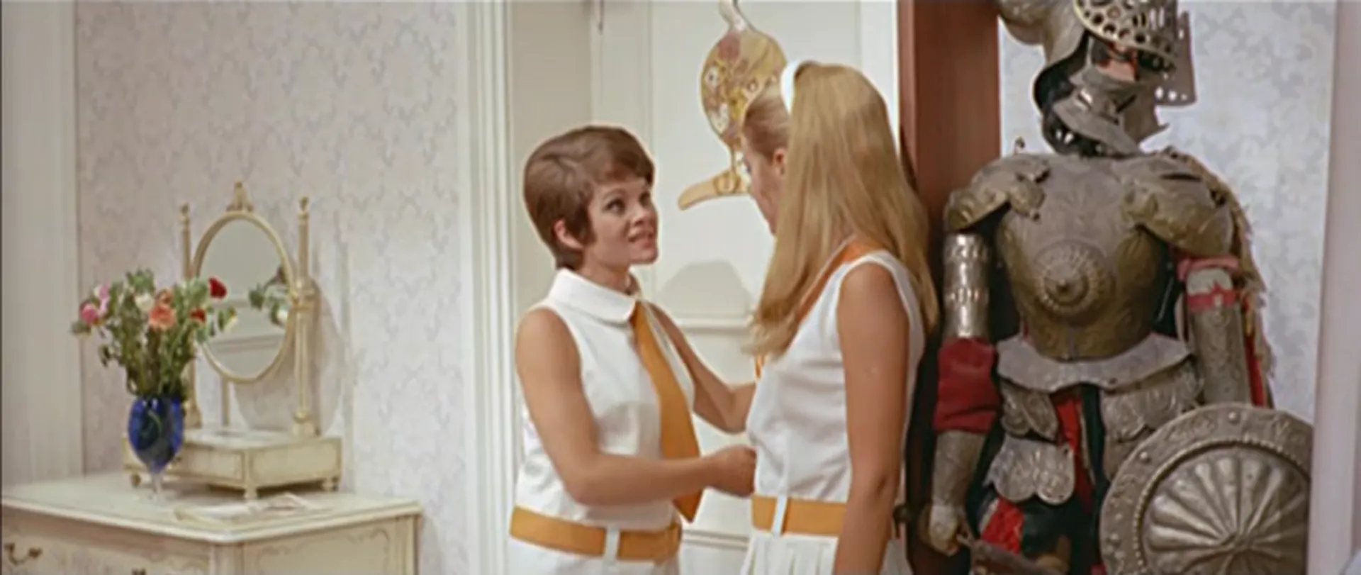The Young, the Evil and the Savage scene still 2
